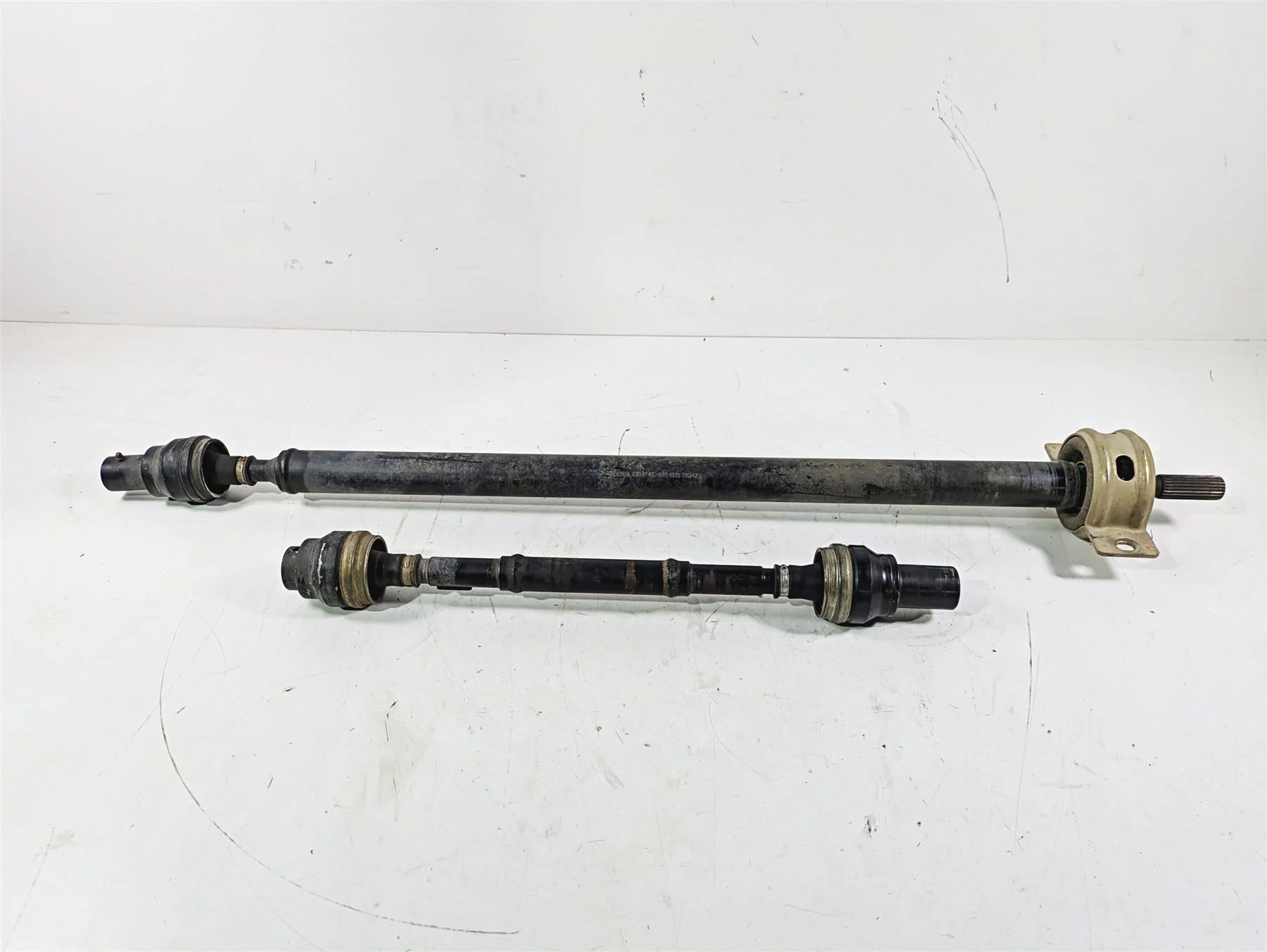 2020 Polaris General 1000 EPS Center Prop Drive Axle Shaft Set 1333917 1334311