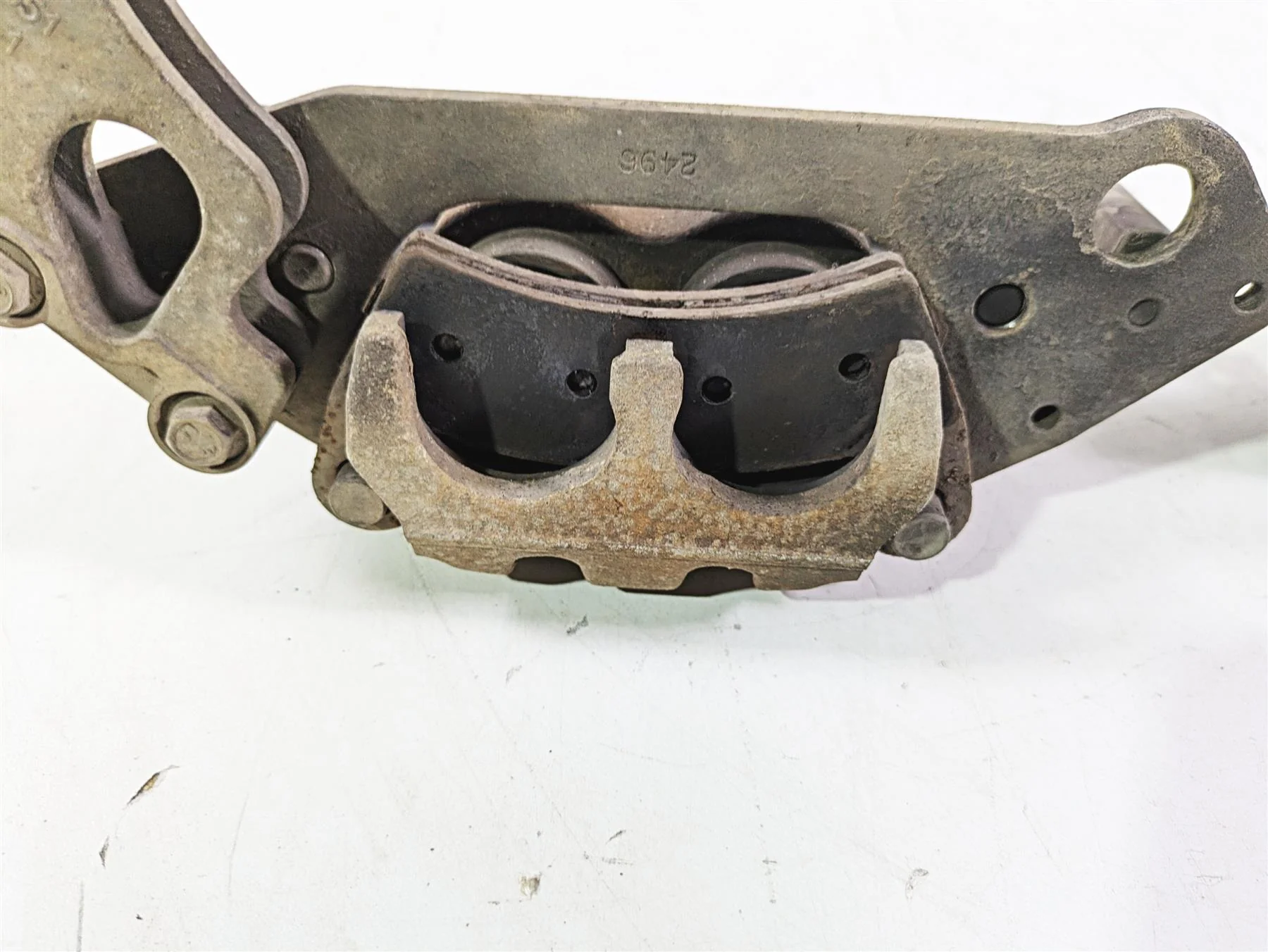 2020 Polaris General 1000 EPS Front Brake Caliper Set 1913060 1913061 - Image 9
