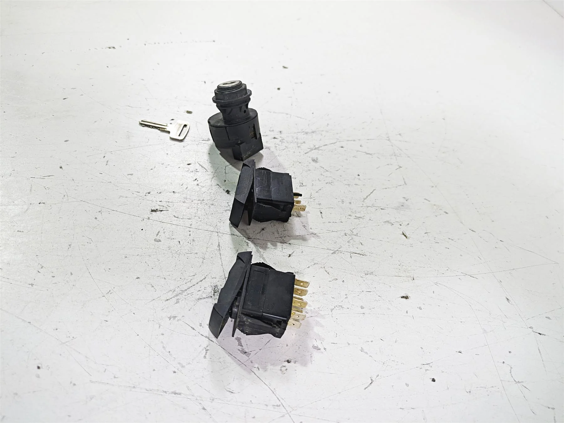2020 Polaris RZR XP 1000 Turbo Ignition Awd Light Switch Key Set 4016058 - Image 3
