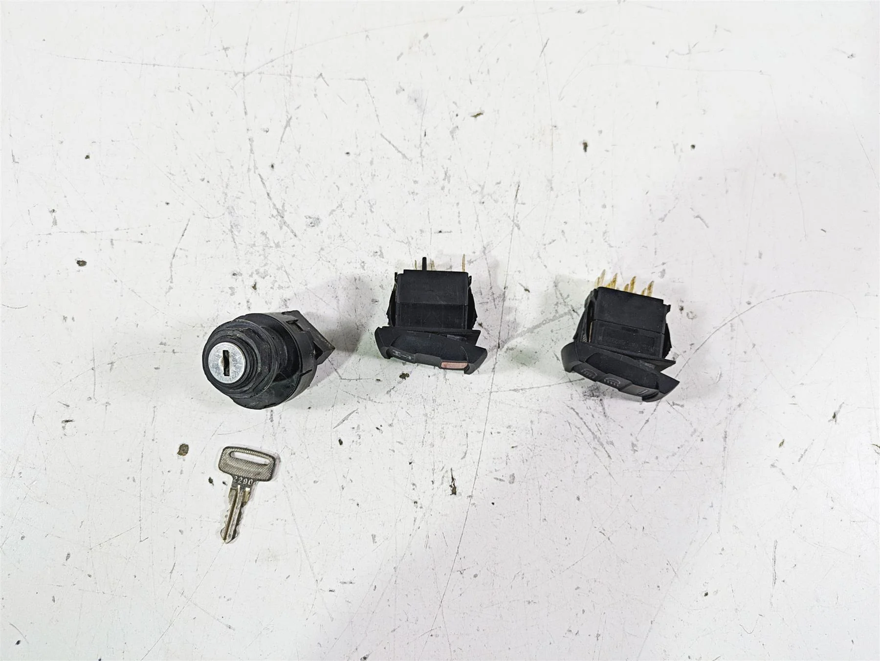 2020 Polaris RZR XP 1000 Turbo Ignition Awd Light Switch Key Set 4016058 - Image 4