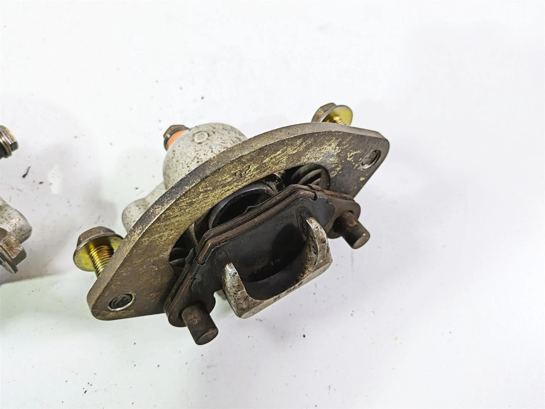 2020 Polaris Sportsman 1000 XP Rear Brake Caliper Set 1911301 1911302 - Image 9