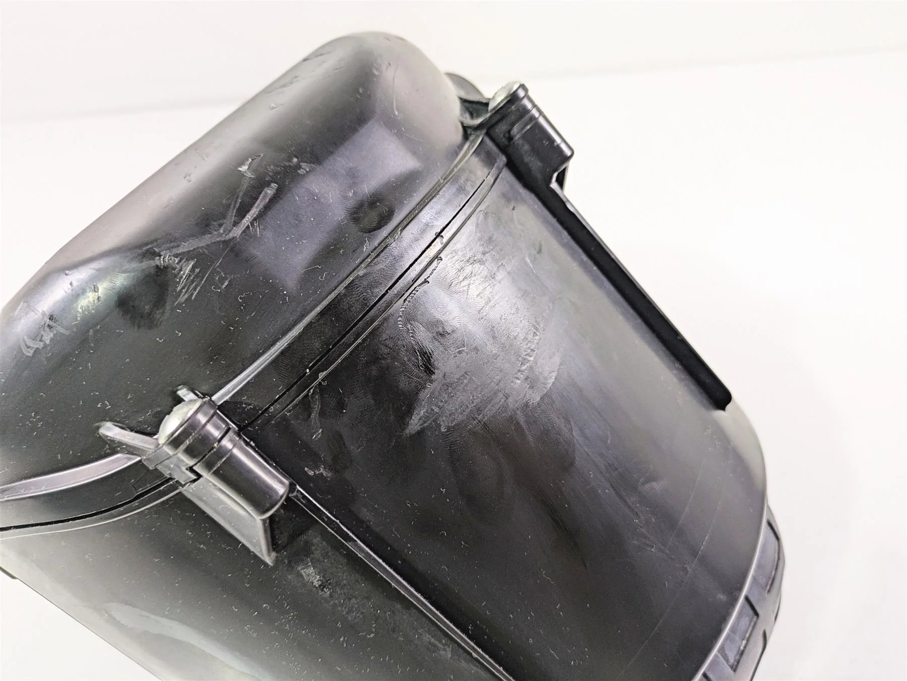 2020 Suzuki V-Strom 1050 XT Air Box Cleaner Breather Filter 13700-06L00 - Image 8