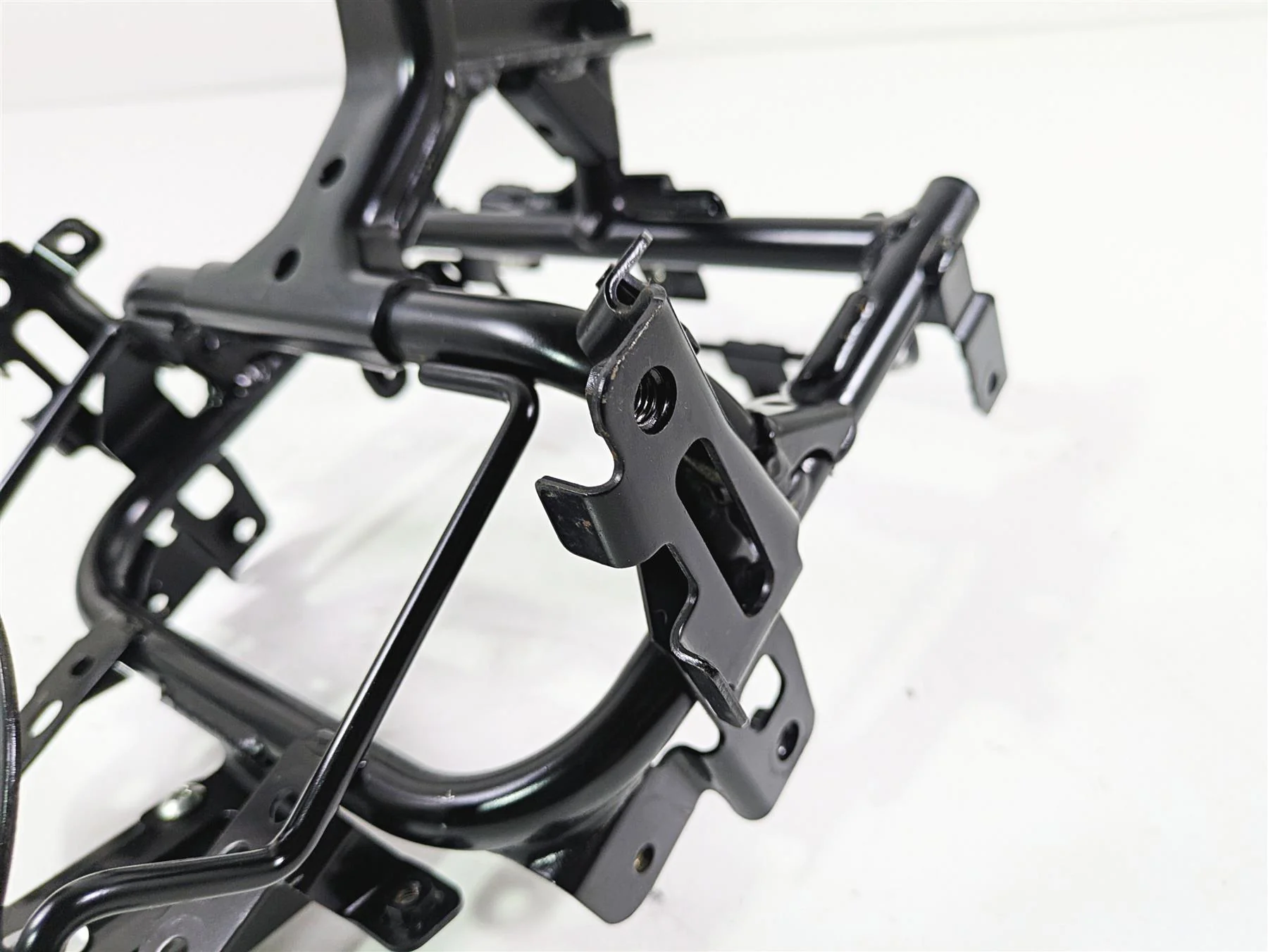 2020 Suzuki V-Strom 1050 XT Front Fairing Stay Holder Carrier 94510-06L00 - Image 10