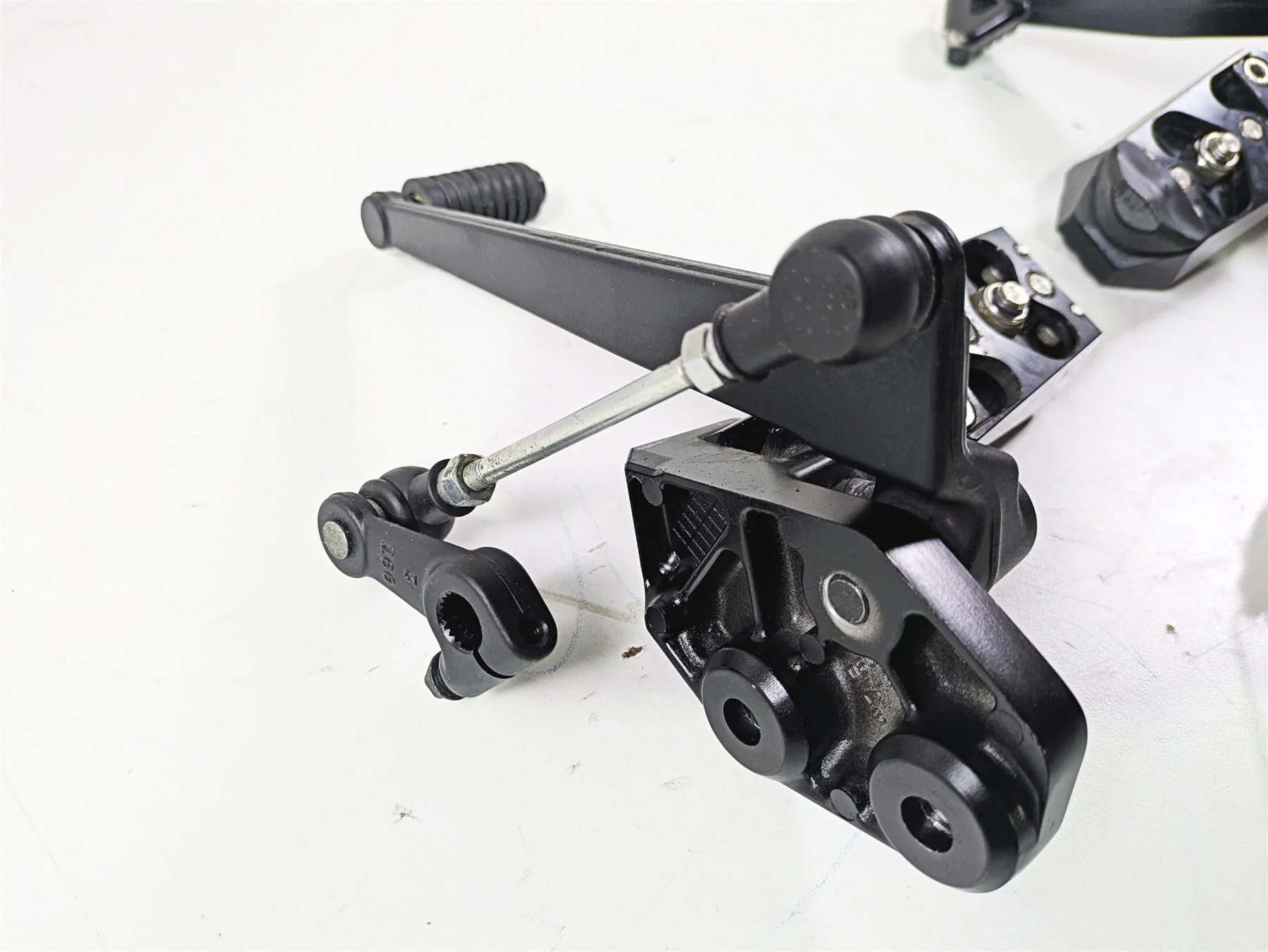 2020 Suzuki V-Strom 1050 XT Front Footpeg Brake Shift Lever Set 43521-06G01-YAP - Image 12