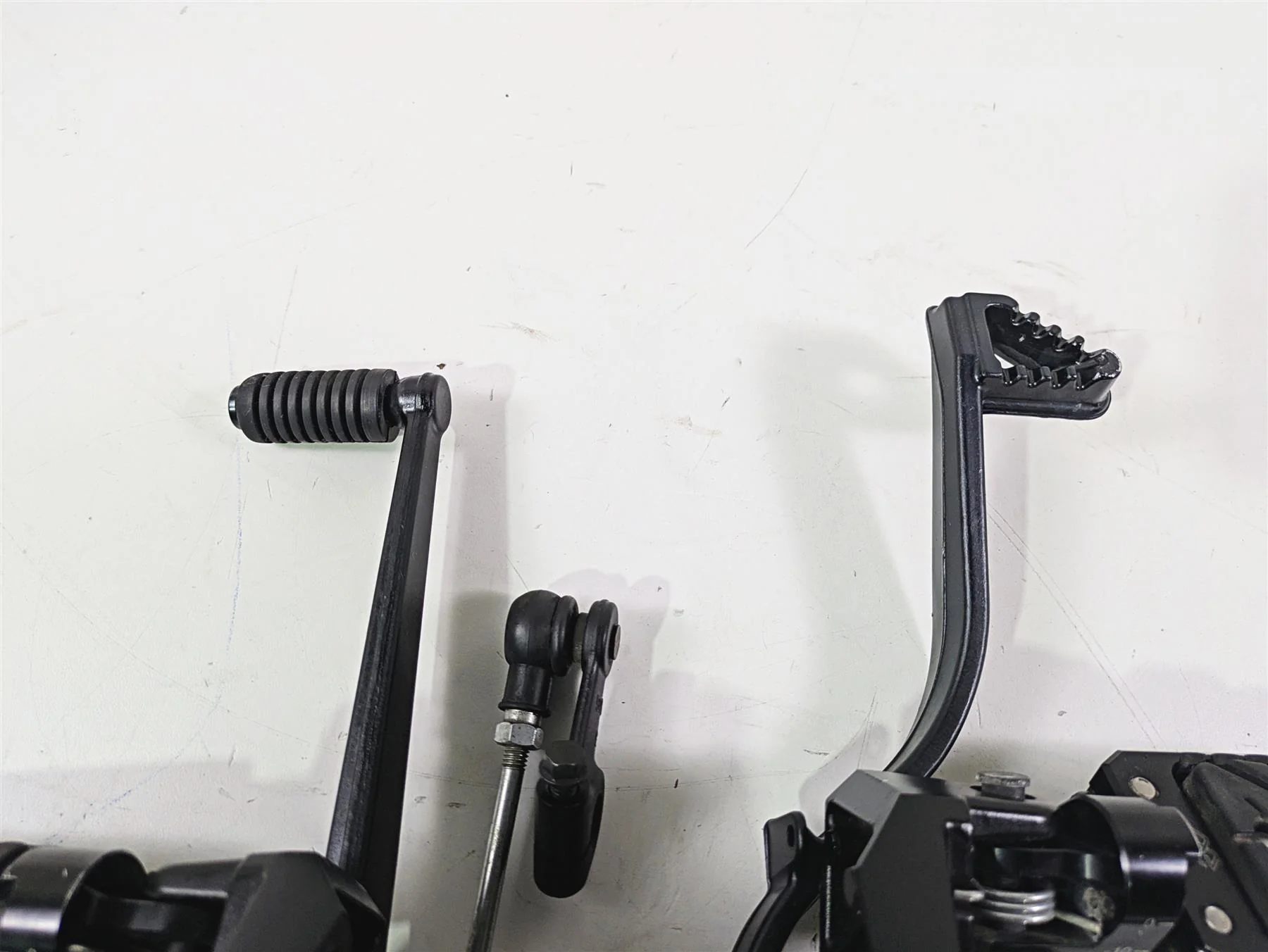 2020 Suzuki V-Strom 1050 XT Front Footpeg Brake Shift Lever Set 43521-06G01-YAP - Image 7