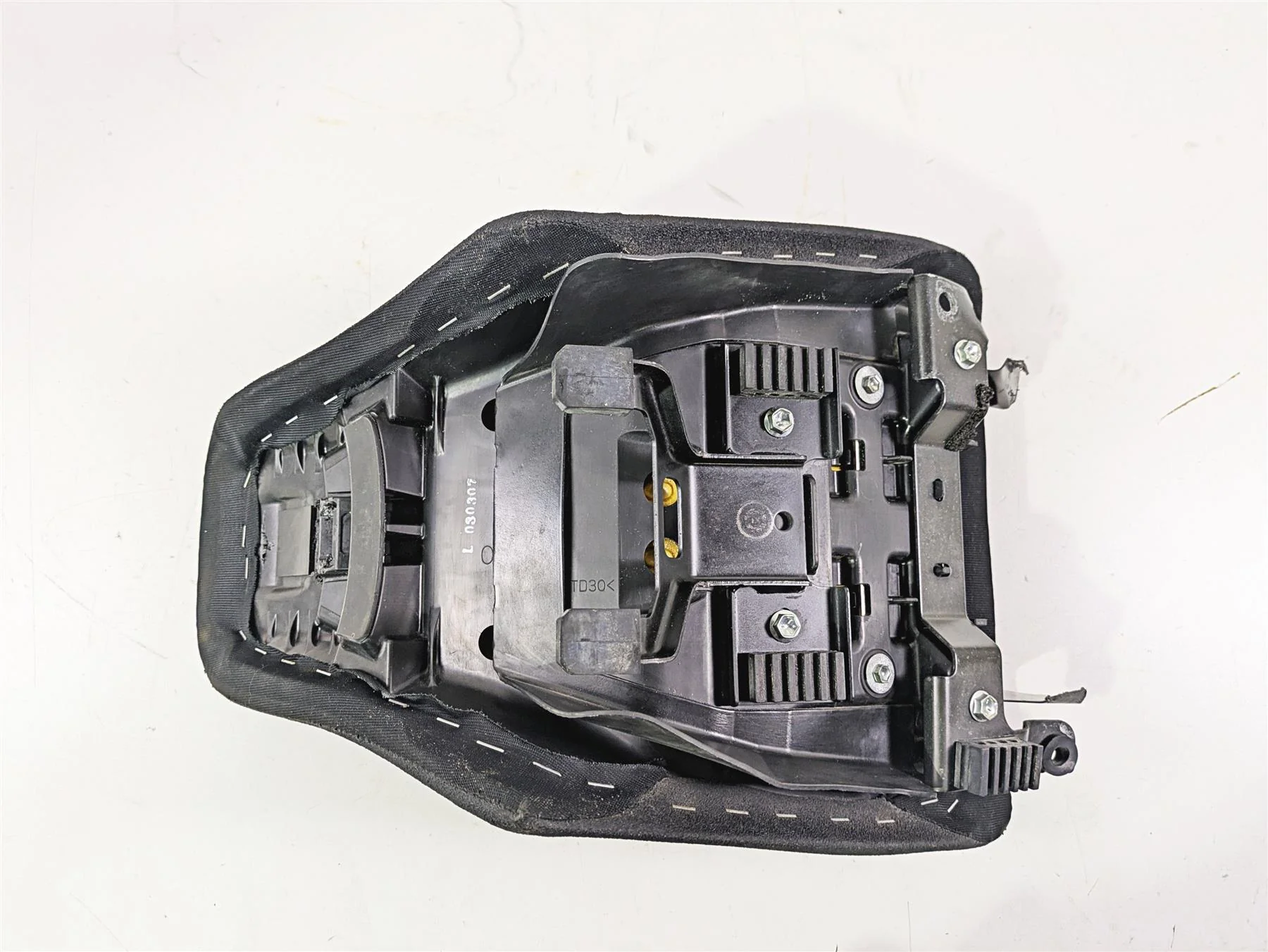 2020 Suzuki V-Strom 1050 XT Front Rider Seat Saddle - Read 45100-06L10 - Image 7
