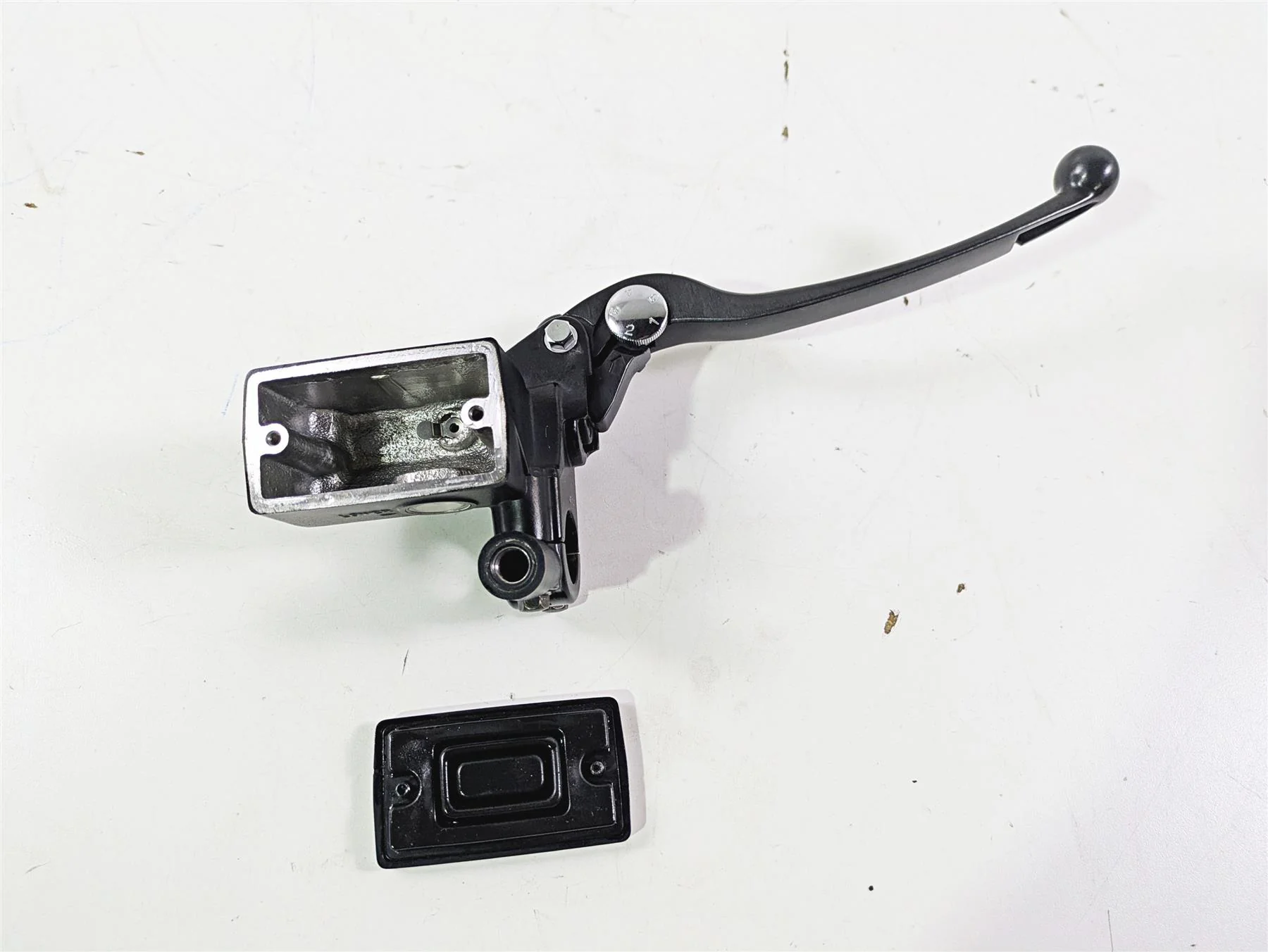 2020 Suzuki V-Strom 1050 XT Nissin Front Brake Master Cylinder 59600-10G50 - Image 12