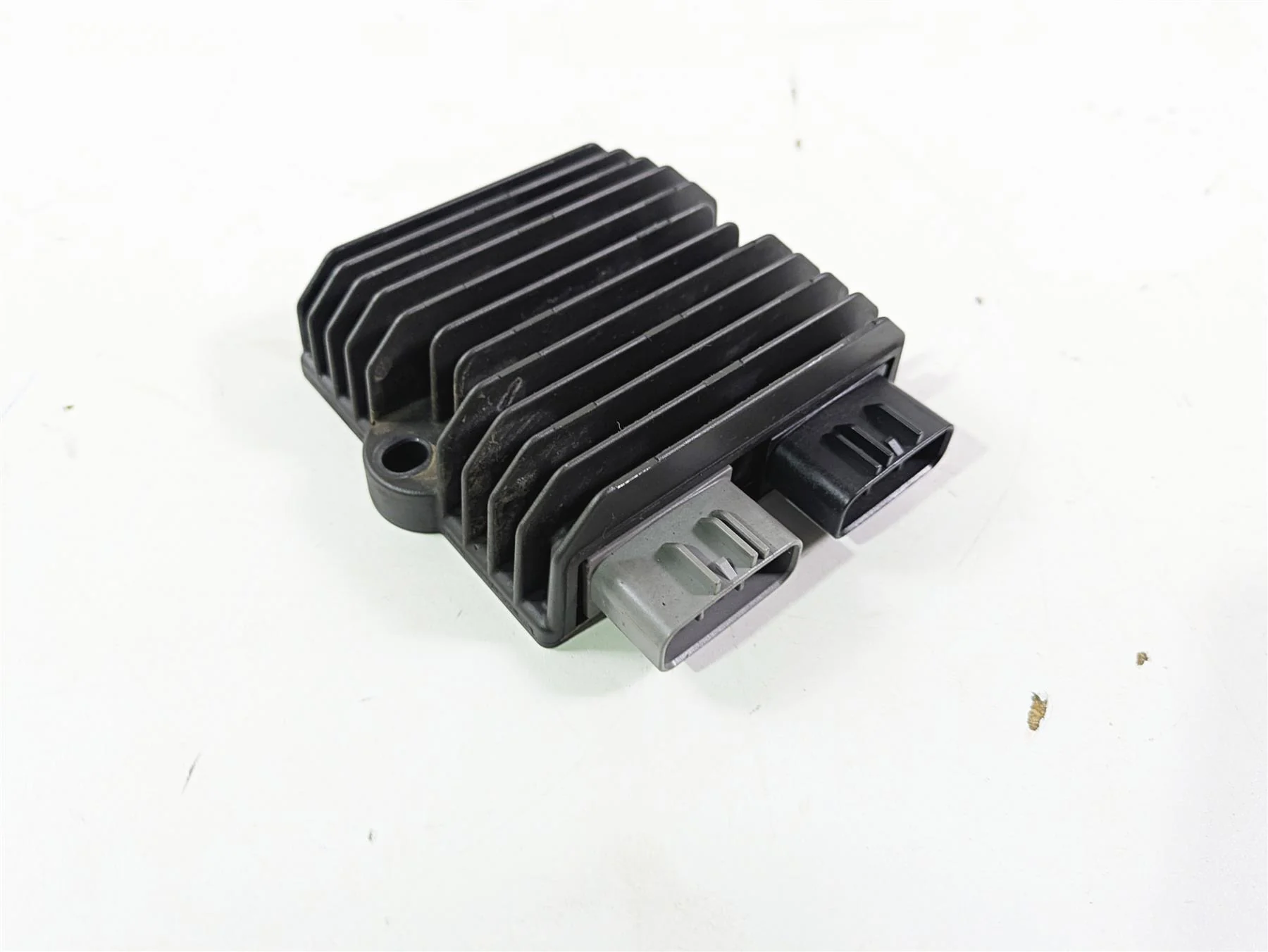 2020 Suzuki V-Strom 1050 XT Rectifier Voltage Regulator SH847AA 32800-31J00 - Image 12