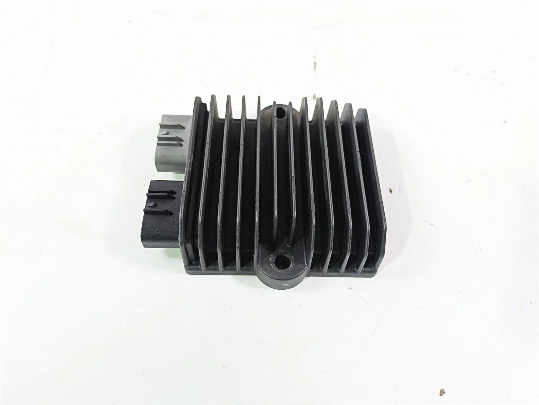2020 Suzuki V-Strom 1050 XT Rectifier Voltage Regulator SH847AA 32800-31J00 - Image 4