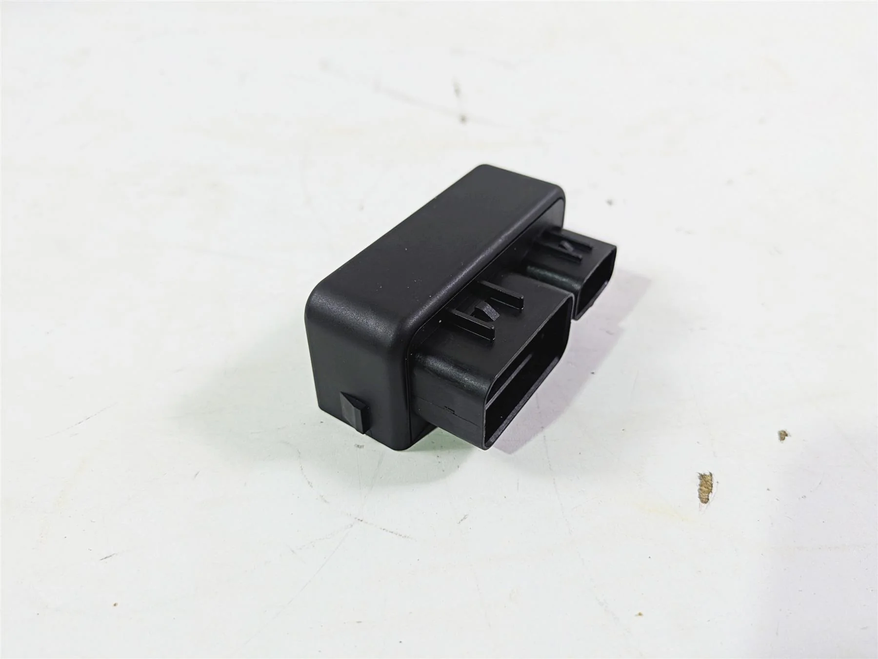 2020 Suzuki V-Strom 1050 XT Relay Box 38860-06L00 - Image 11