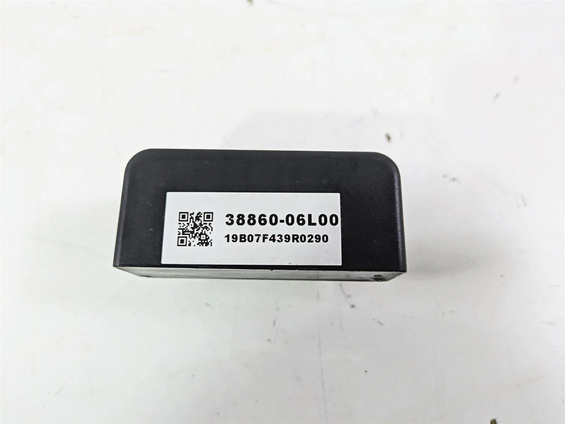 2020 Suzuki V-Strom 1050 XT Relay Box 38860-06L00 - Image 6