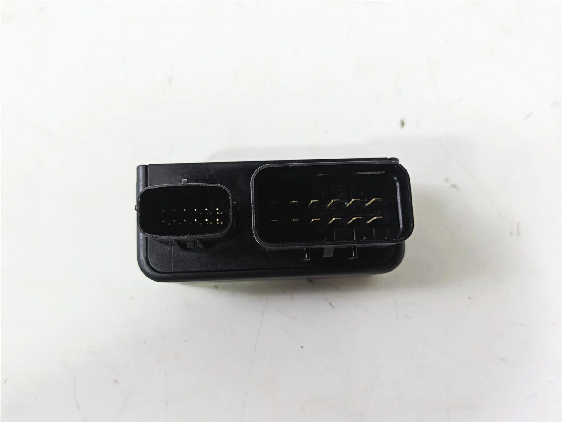 2020 Suzuki V-Strom 1050 XT Relay Box 38860-06L00 - Image 8