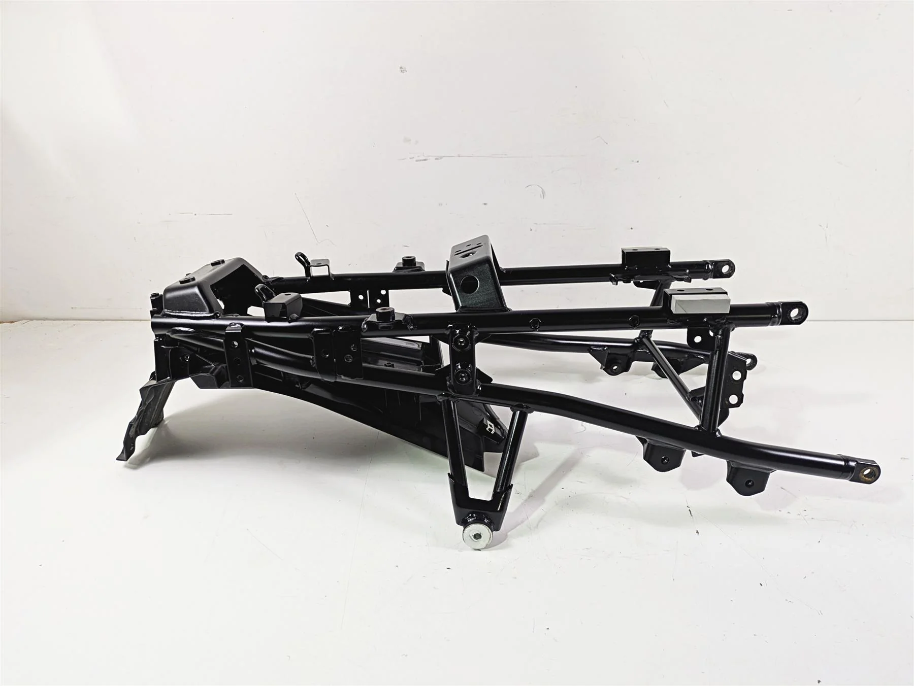 2020 Suzuki V-Strom 1050 XT Subframe & Inner Fender Set 41200-31J30-YAP - Image 3