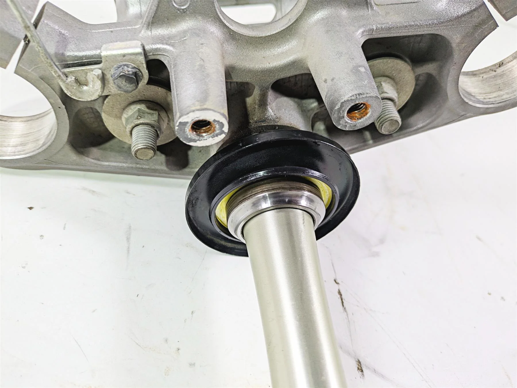 2020 Suzuki V-Strom 1050 XT Upper Lower Triple Tree Set - Read 51310-06L00-QSC - Image 12
