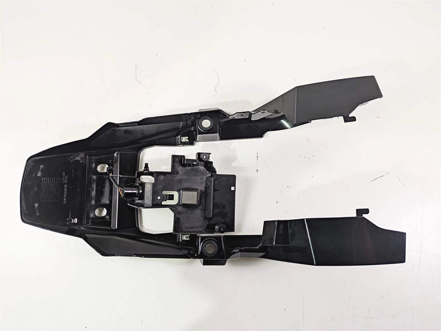 2020 Suzuki V-Strom 1050 XT Upper Tail Fender Cover 47711-06L00 - Image 11