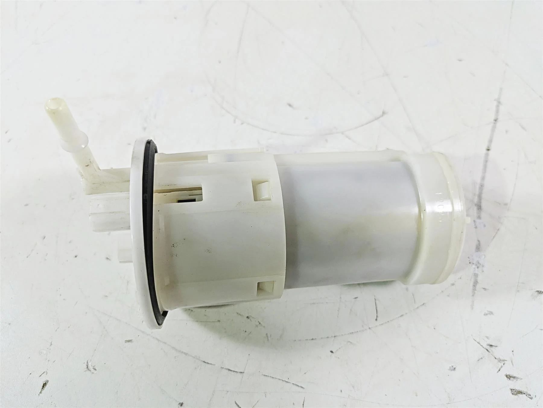 2020 Triumph Daytona 765 Moto2 Denso Fuel Gas Petrol Pump - Tested T2400735 - Image 6