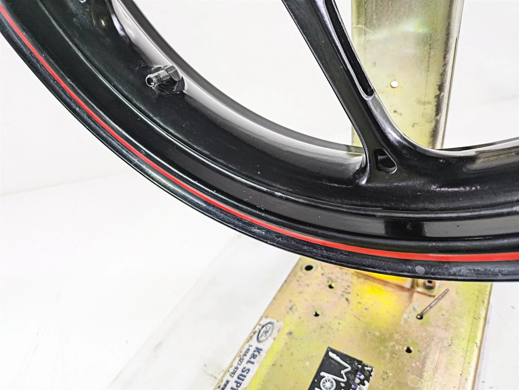 2020 Triumph Daytona 765 Moto2 Front Wheel Rim 17x3.5 Wobble T2000629 - Image 10