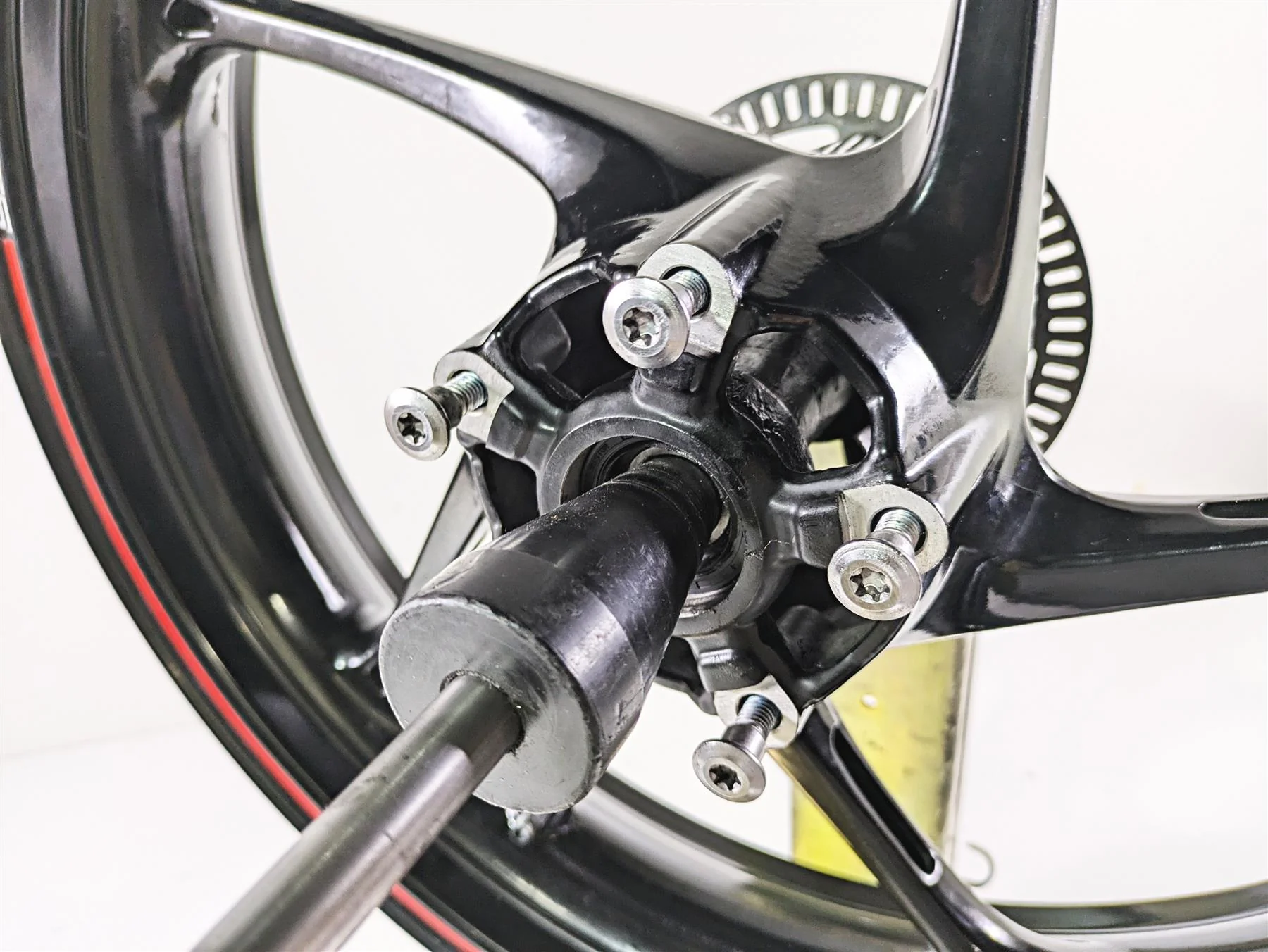 2020 Triumph Daytona 765 Moto2 Front Wheel Rim 17x3.5 Wobble T2000629 - Image 6