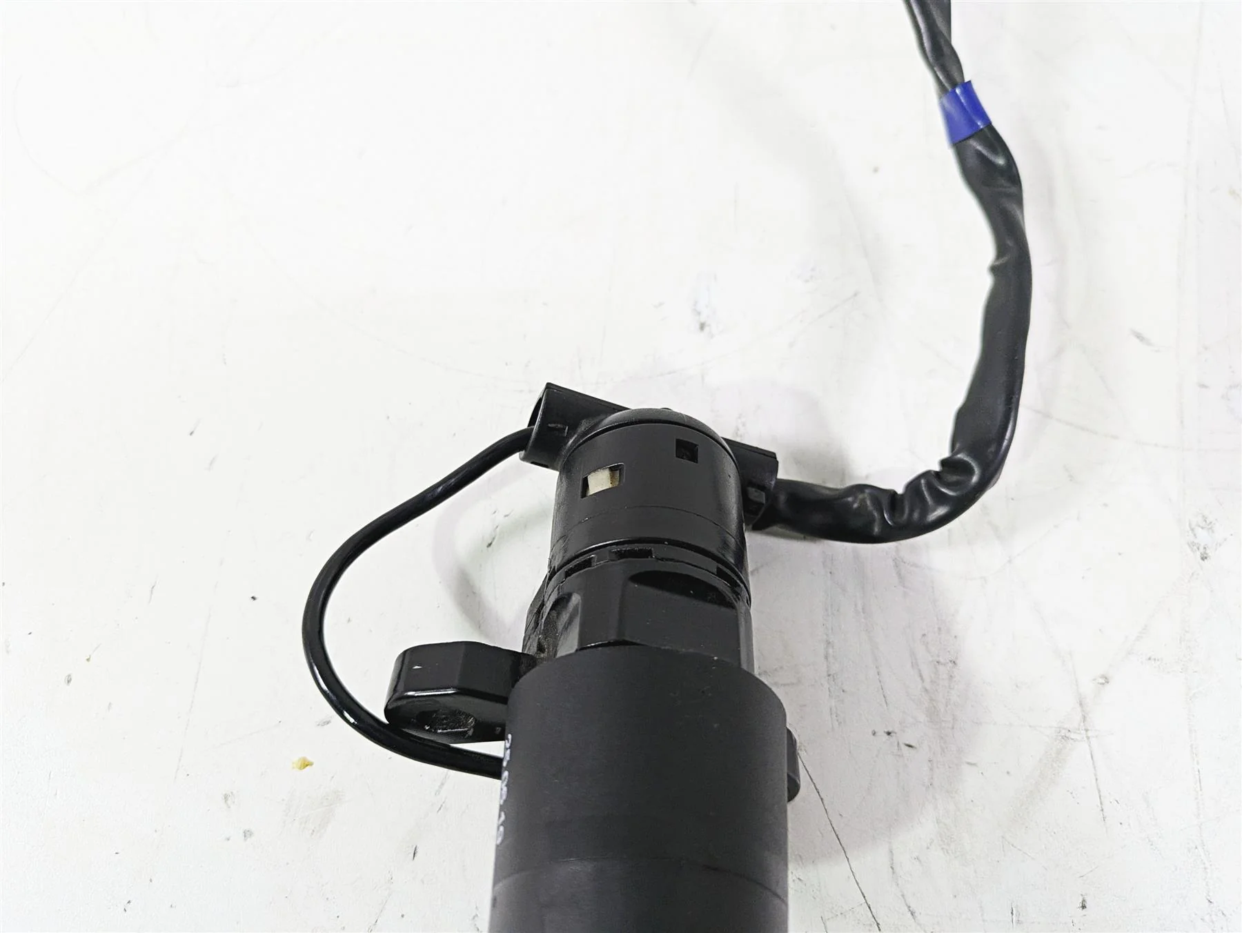 2020 Triumph Daytona 765 Moto2 Ignition Switch Key Immobilizer Set T2508501 - Image 10