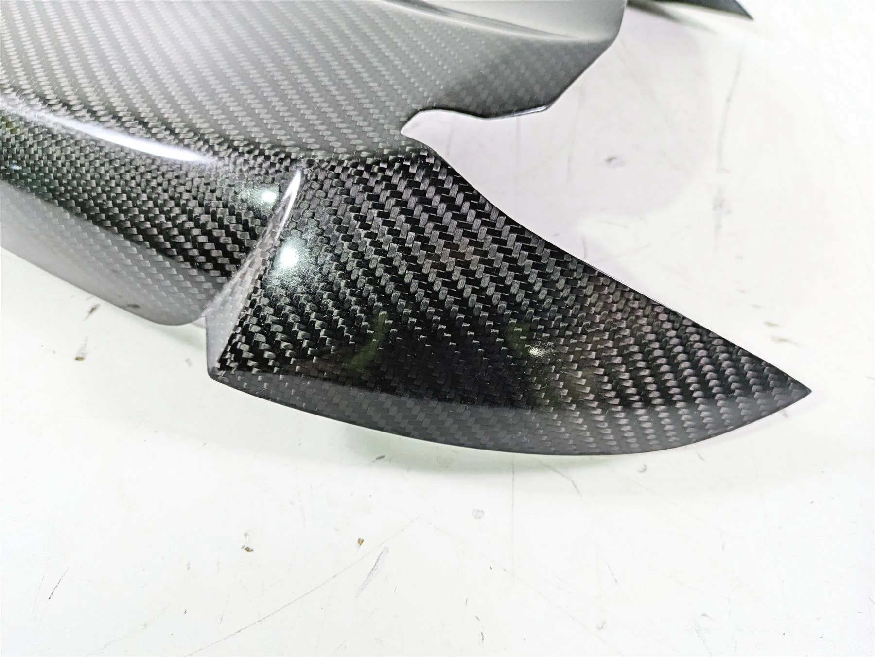 2020 Triumph Daytona 765 Moto2 Rear Lower Carbon Fender Cover -Damage T2309788 - Image 7