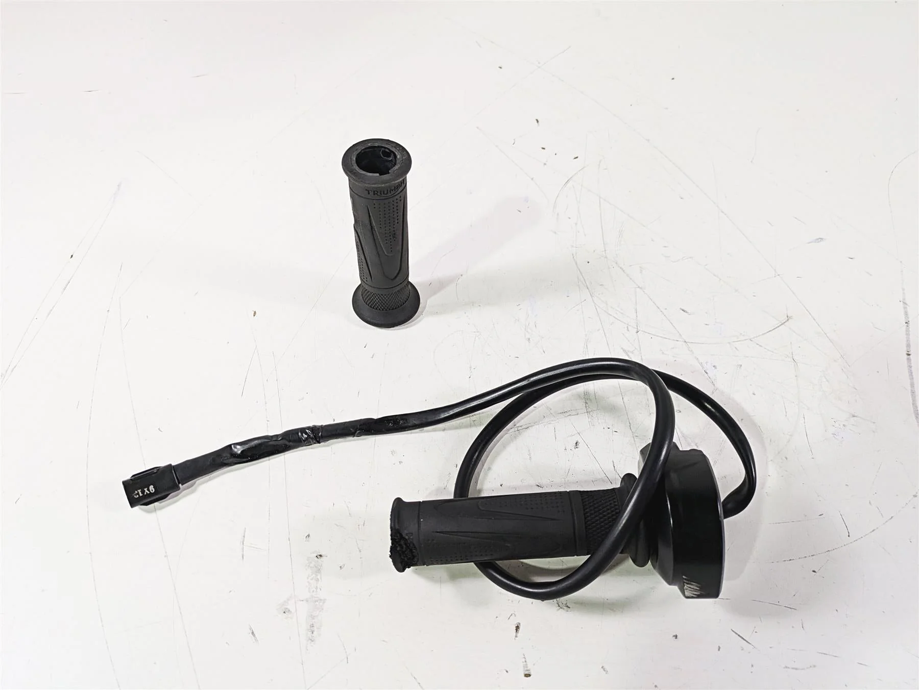 2020 Triumph Daytona 765 Moto2 Ride Fly By Wire Throttle Grip T2042226 - Image 11