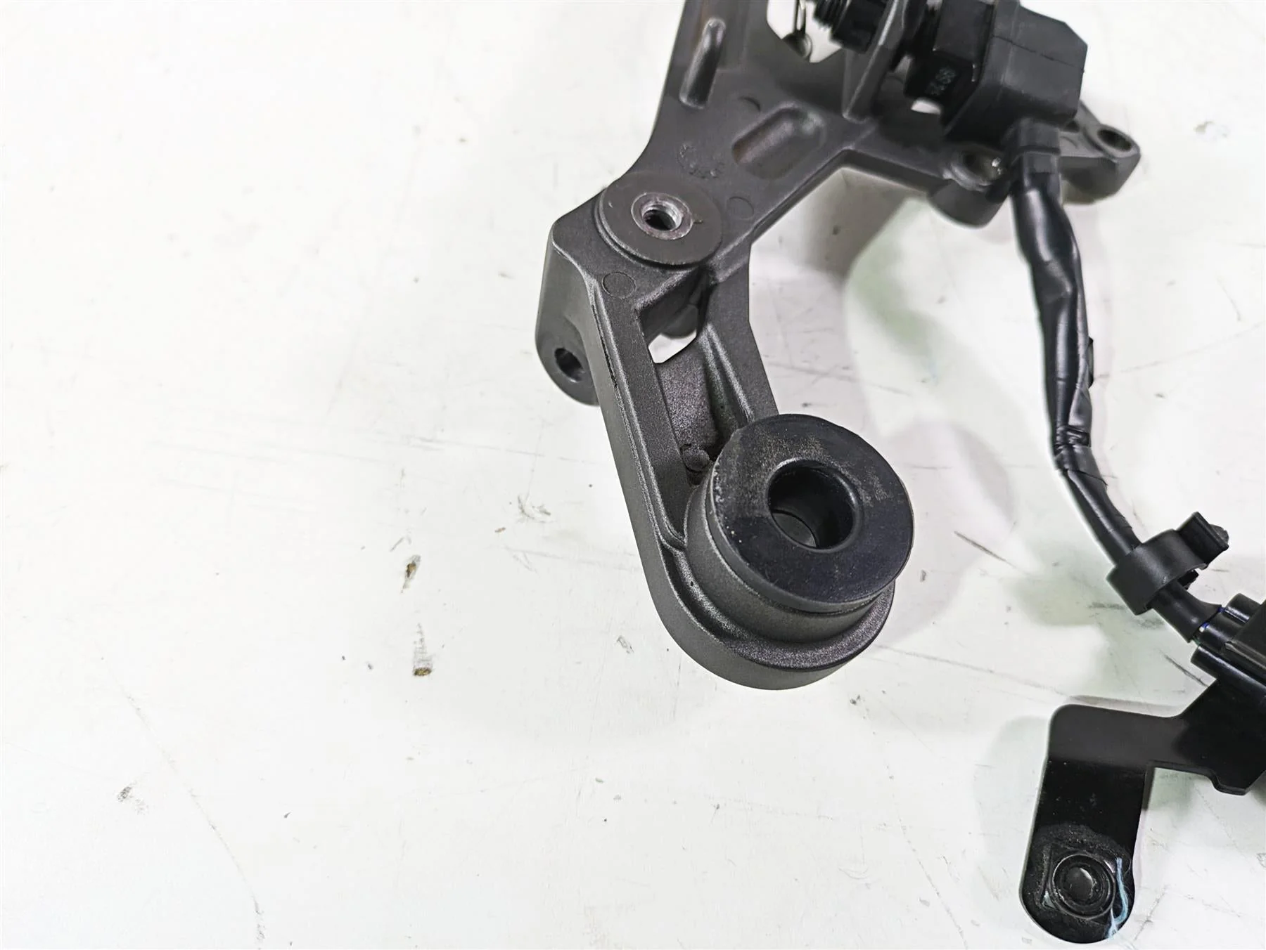 2020 Triumph Daytona 765 Moto2 Right Rider Footpeg Foot Rest Mount T2083382 - Image 12