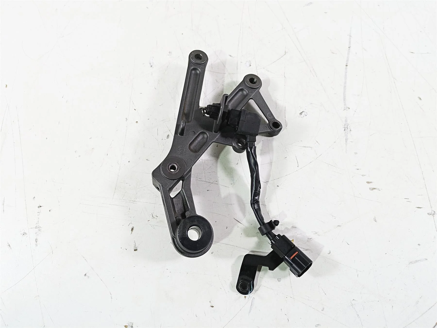 2020 Triumph Daytona 765 Moto2 Right Rider Footpeg Foot Rest Mount T2083382 - Image 7
