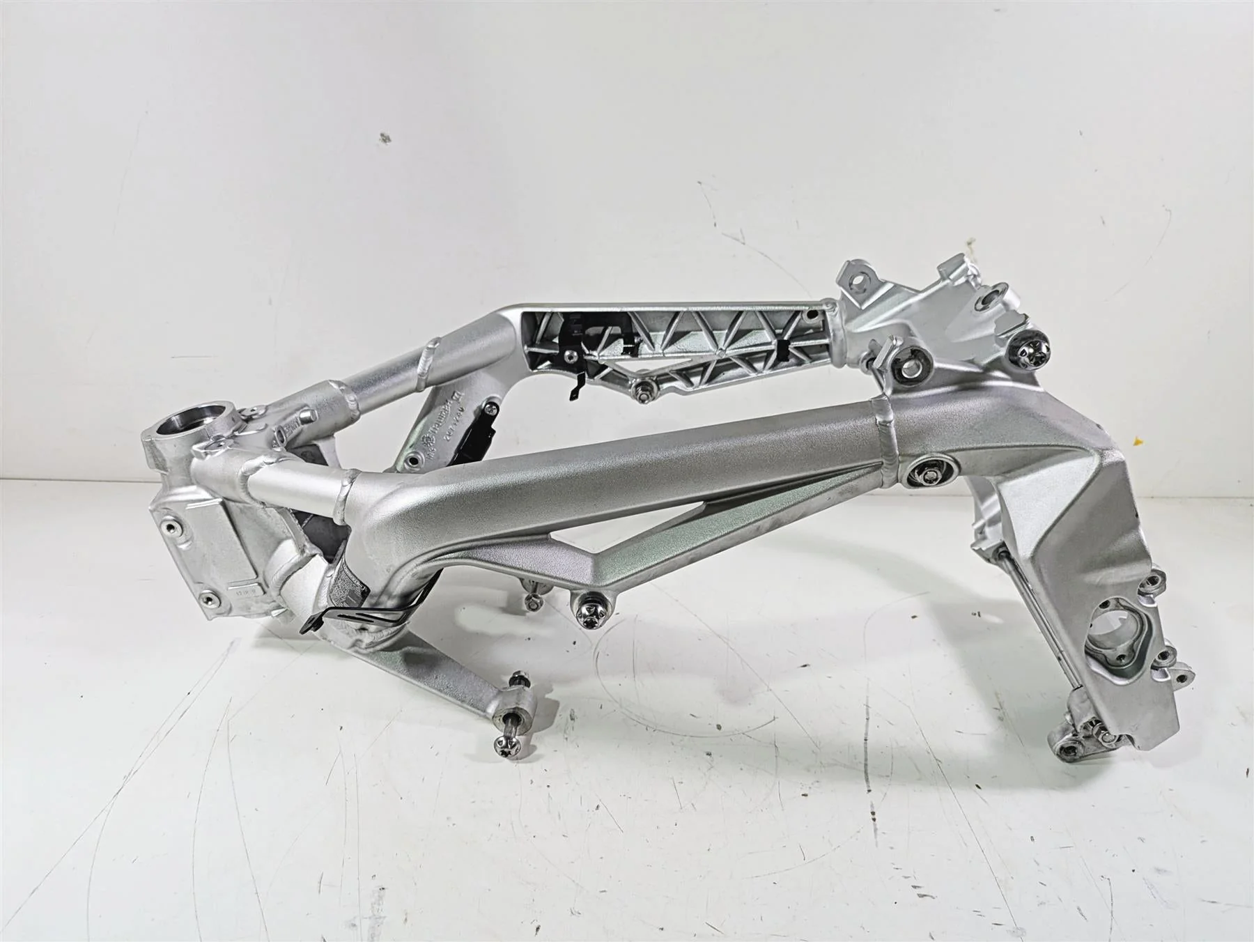 2020 Triumph Daytona 765 Moto2 Straight Main Frame Chassis #424 of 765 With Arizona Salvage Title T2071388 - Image 9