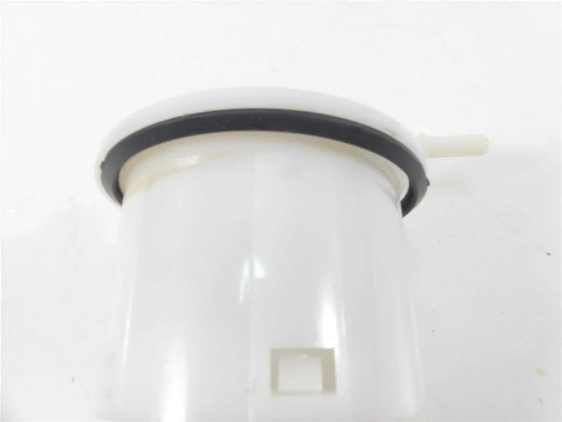 2020 Triumph Speed Triple RS 1050 Denso Gas Fuel Petrol Pump T2400735 - Image 7
