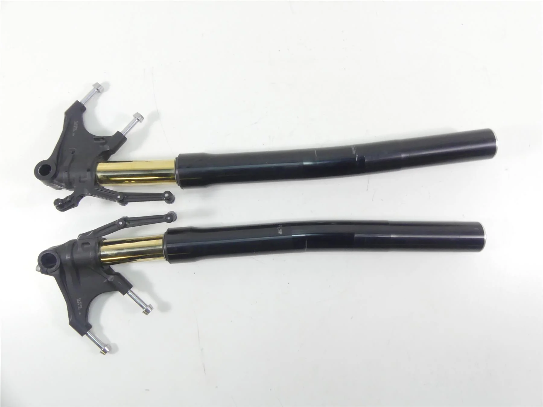 2020 Triumph Speed Triple RS 1050 Front Ohlins Forks -Bent for Parts T2044036 - Image 2