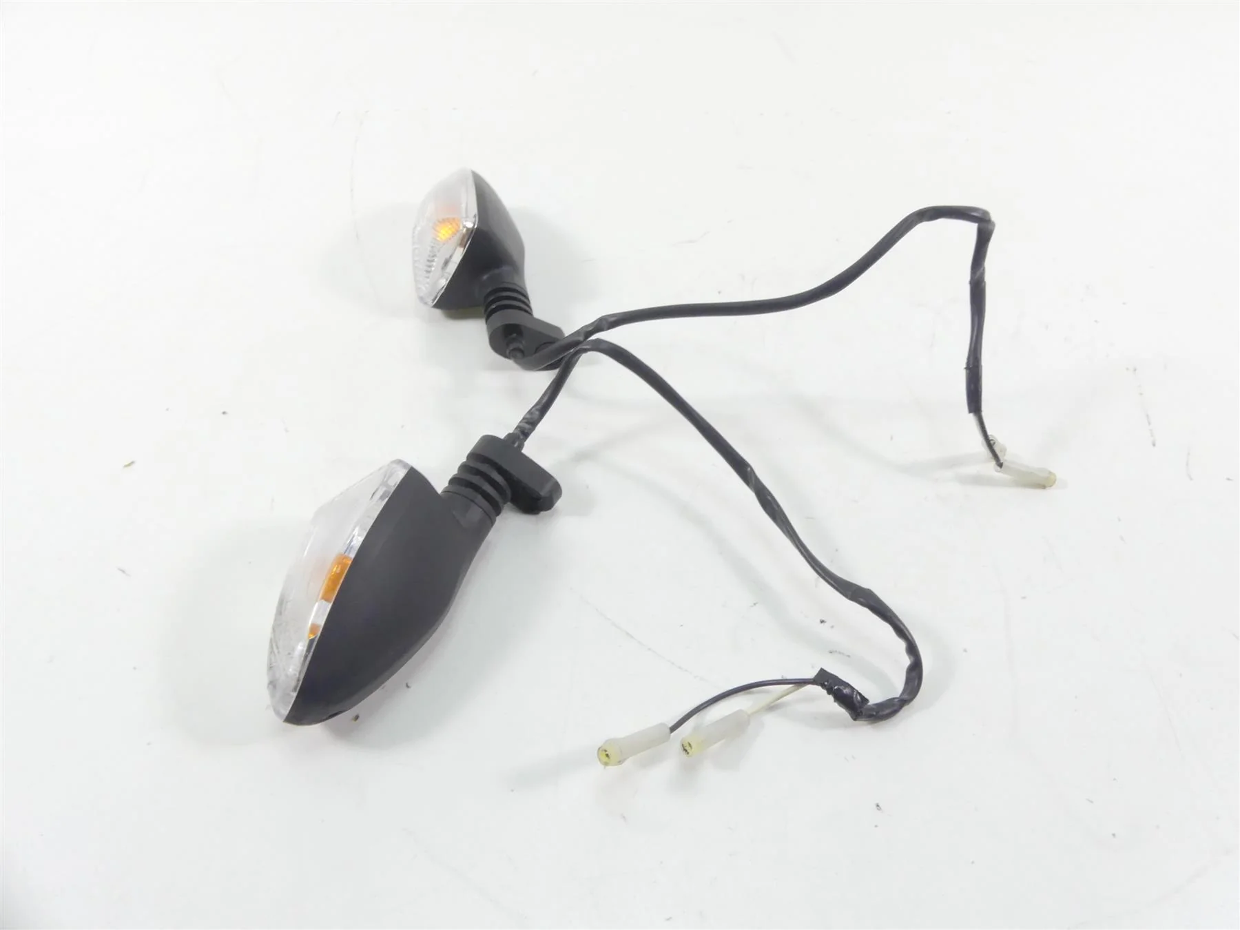 2020 Triumph Speed Triple RS 1050 Front Turn Signal Blinkers T2700891 T2700892 - Image 6