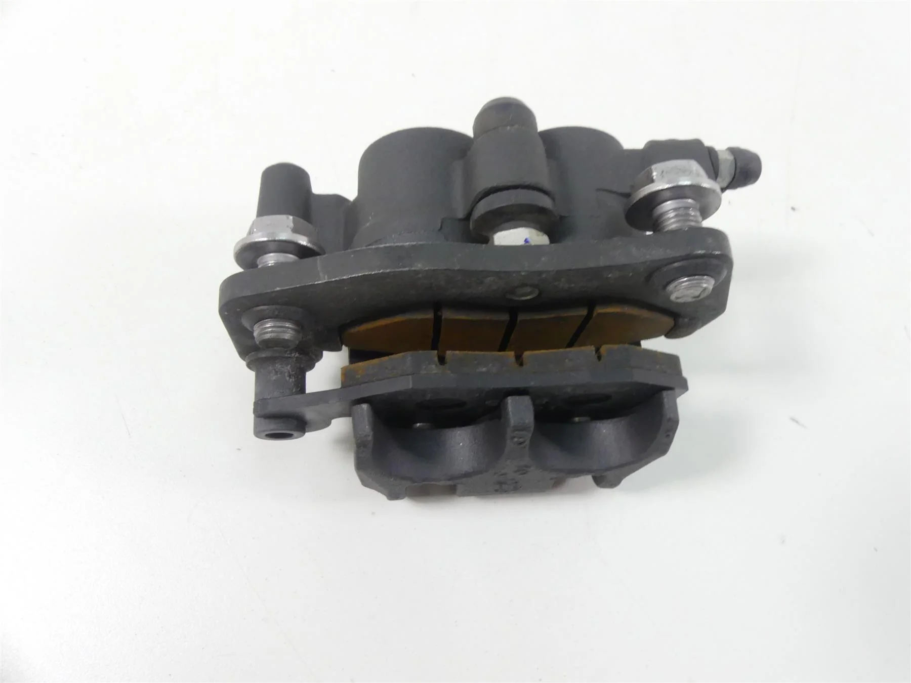 2020 Triumph Speed Triple RS 1050 Rear Brake Caliper & Mount & Pads T2023052 - Image 5