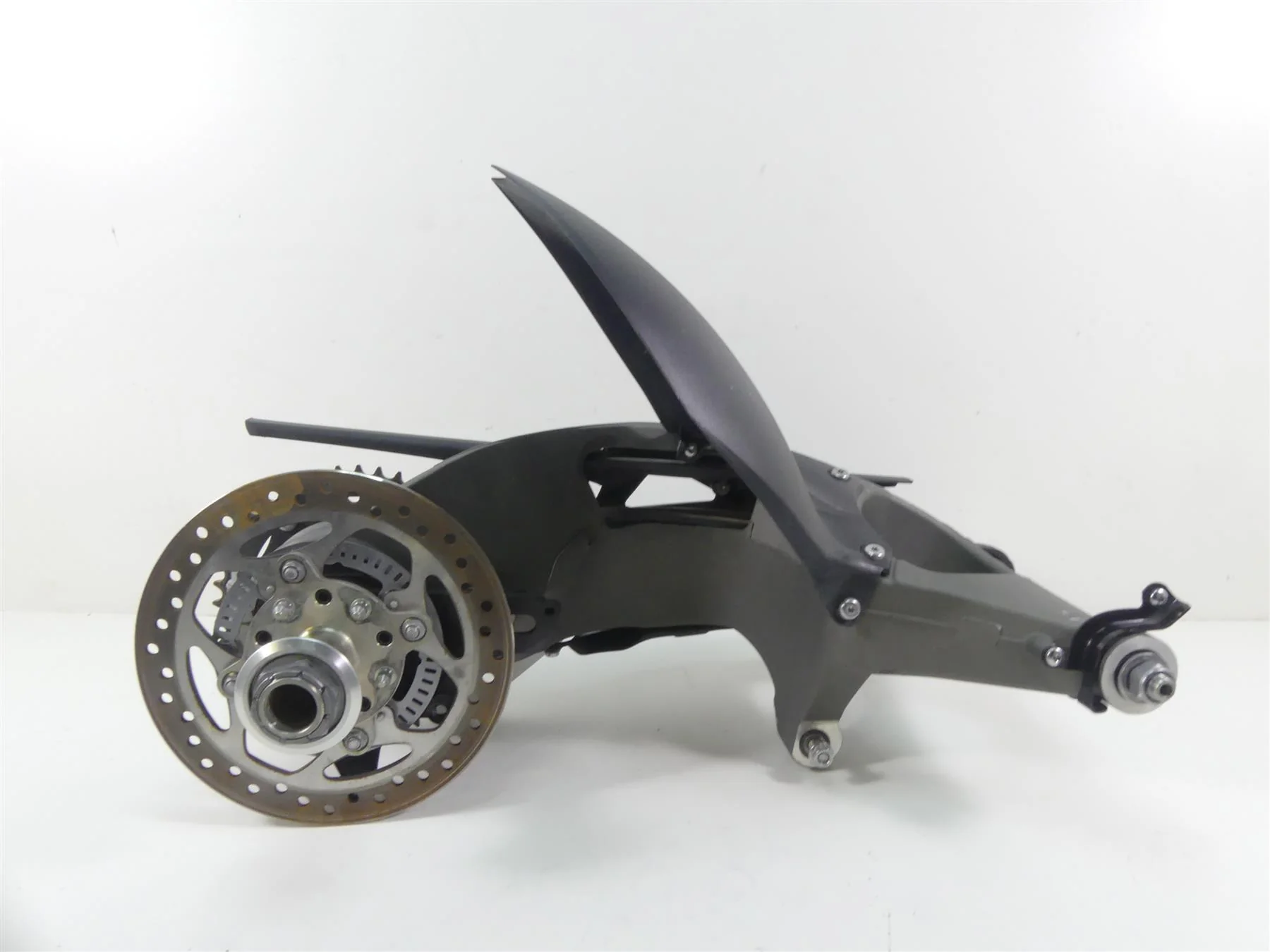 2020 Triumph Speed Triple RS 1050 Rear Swingarm & Axle Set T2059502 T2010257