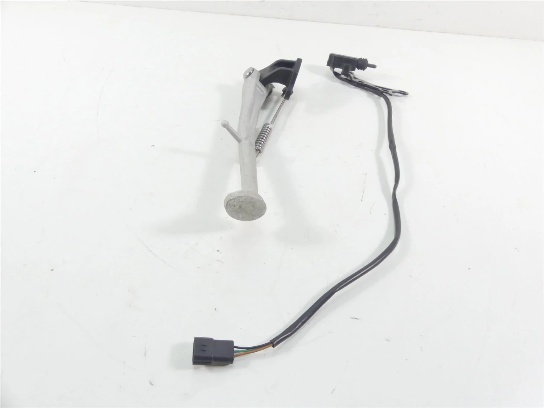 2020 Triumph Speed Triple RS 1050 Side Kickstand Stand Safety Switch T2089733 - Image 6