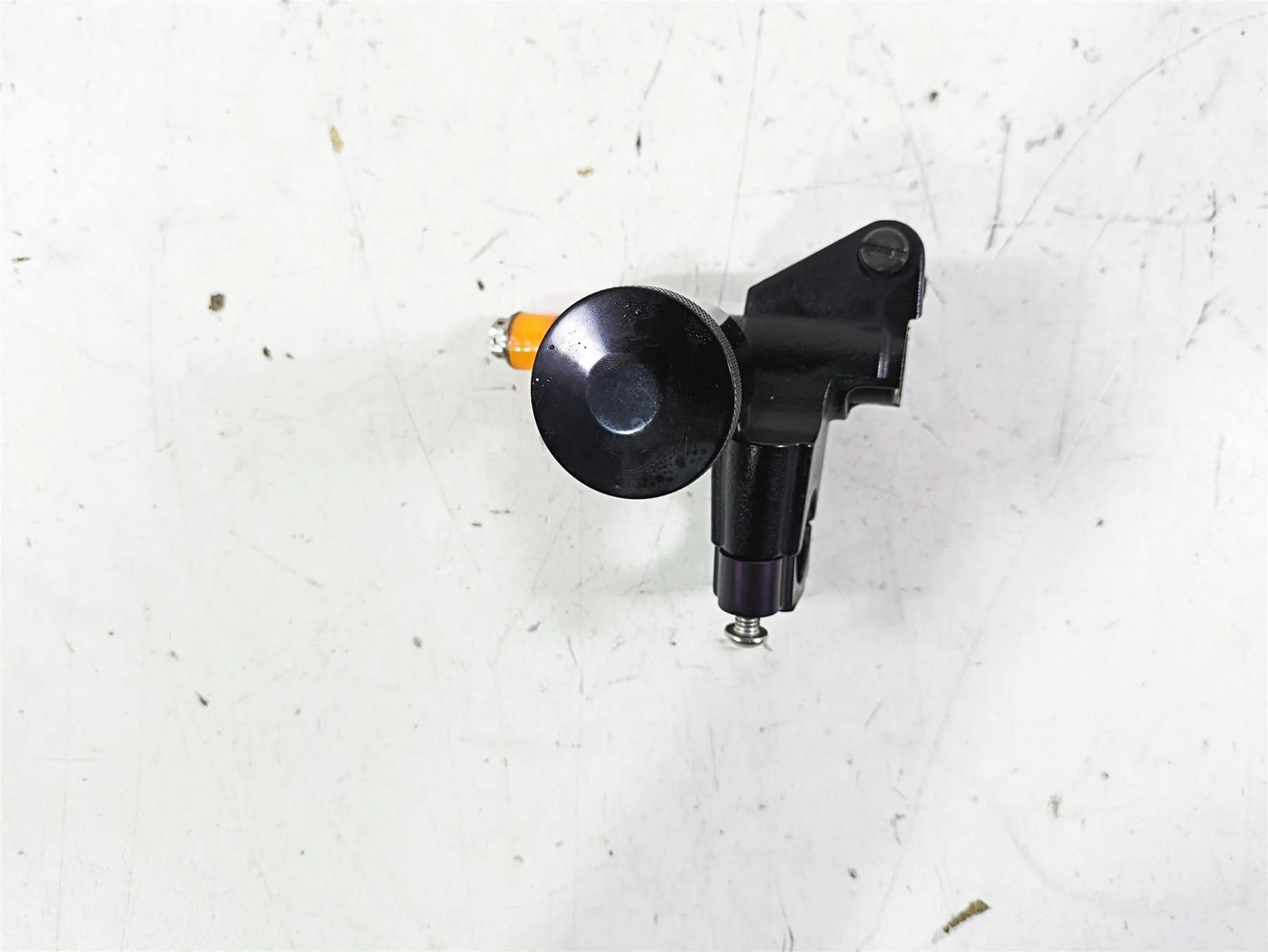 2020 Triumph Street Scrambler 900 Front Brake Master Cylinder 1/2- Read T2021964 - Image 5