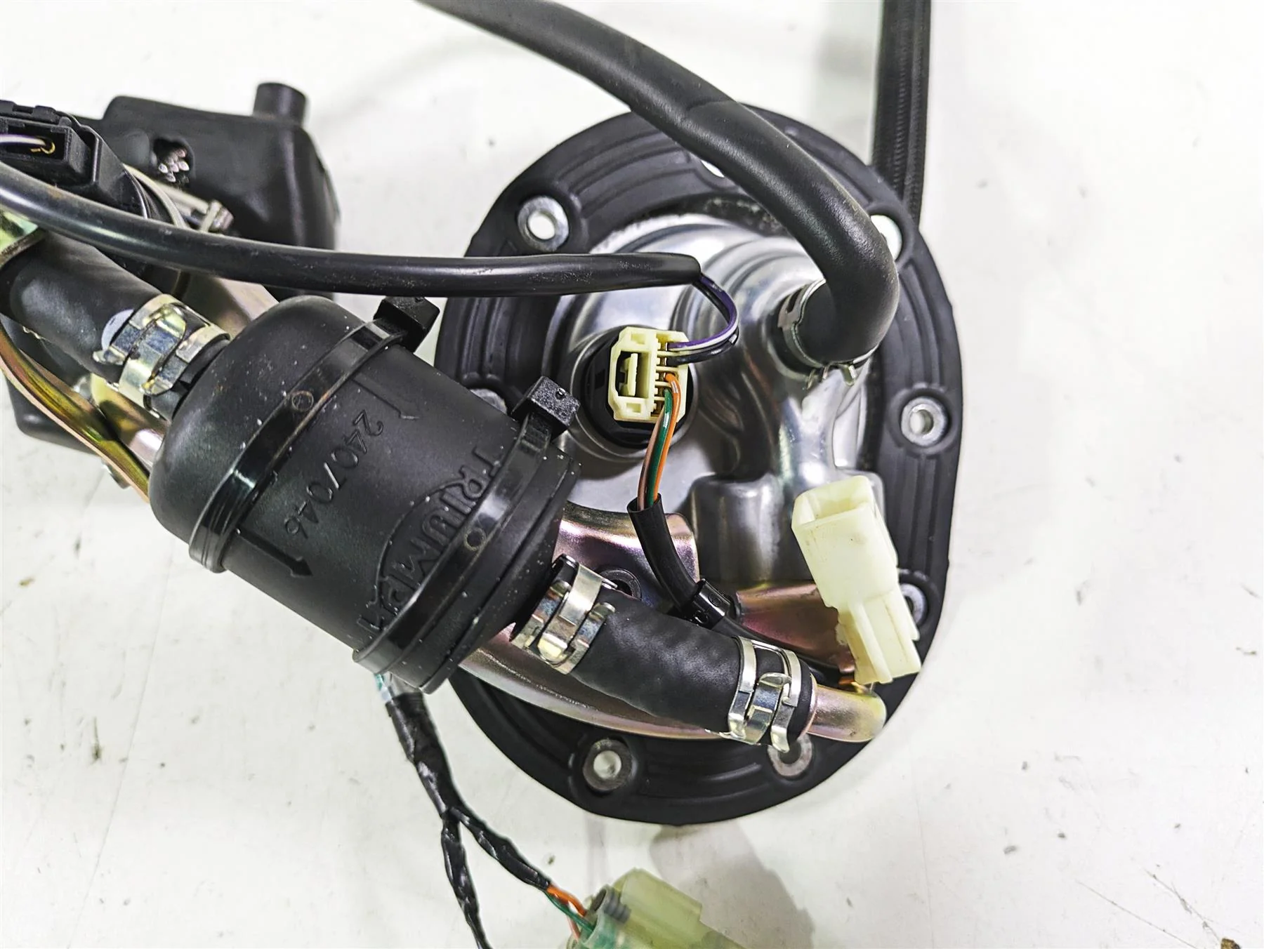 2020 Triumph Street Scrambler 900 Fuel Gas Petrol Pump -Tested T2402902 T1240330 - Image 8