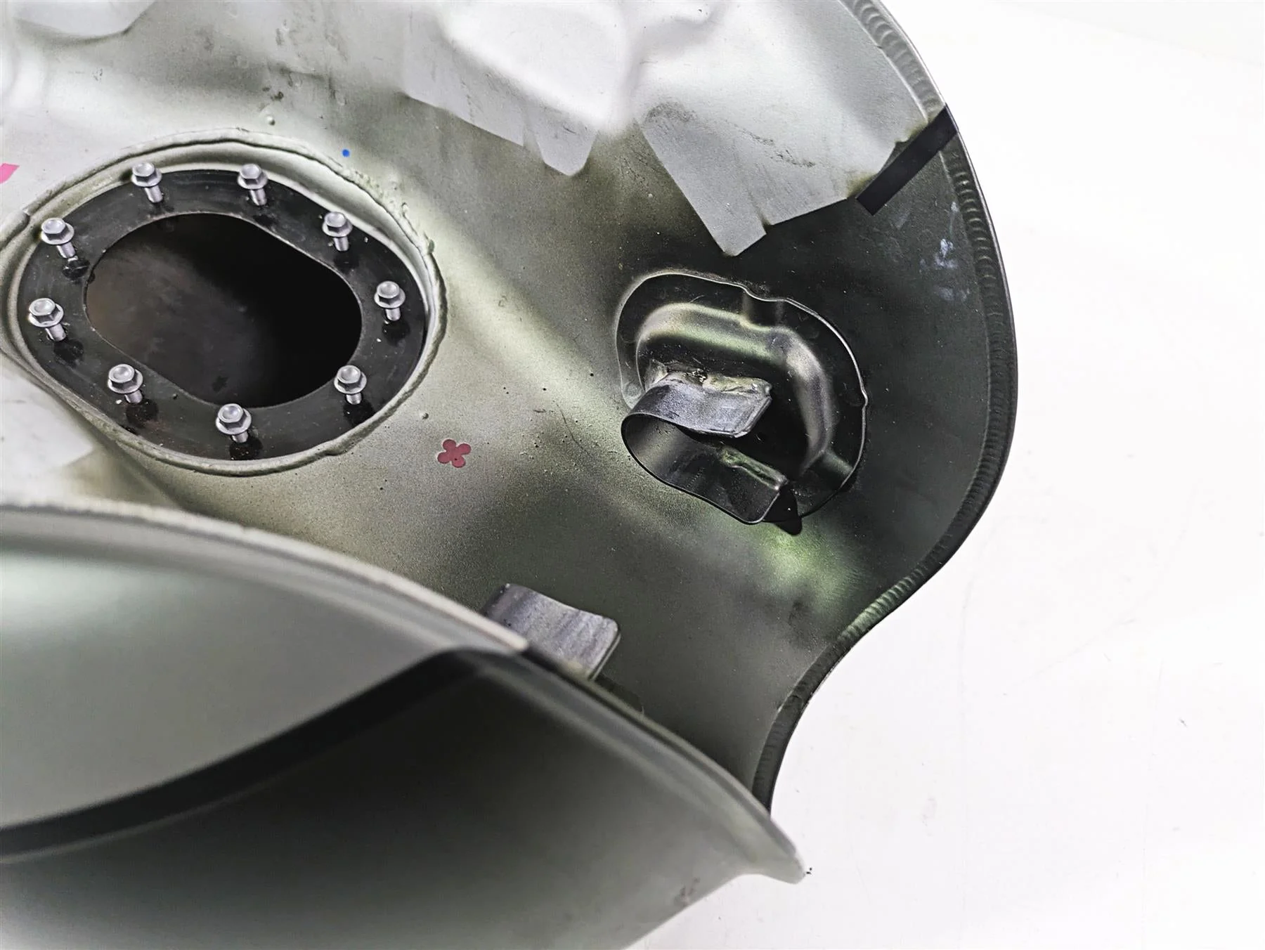2020 Triumph Street Scrambler 900 Fuel Gas Petrol Tank -Dents T2403301 T2403305 - Image 12