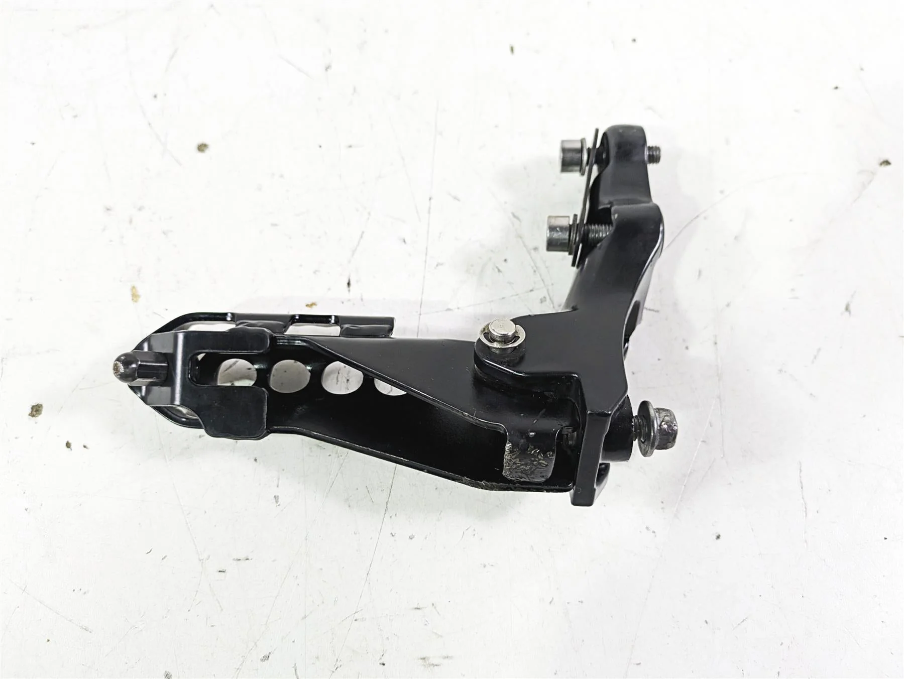 2020 Triumph Street Scrambler 900 Left Rider Footpeg Foot Peg T2082356 - Image 9