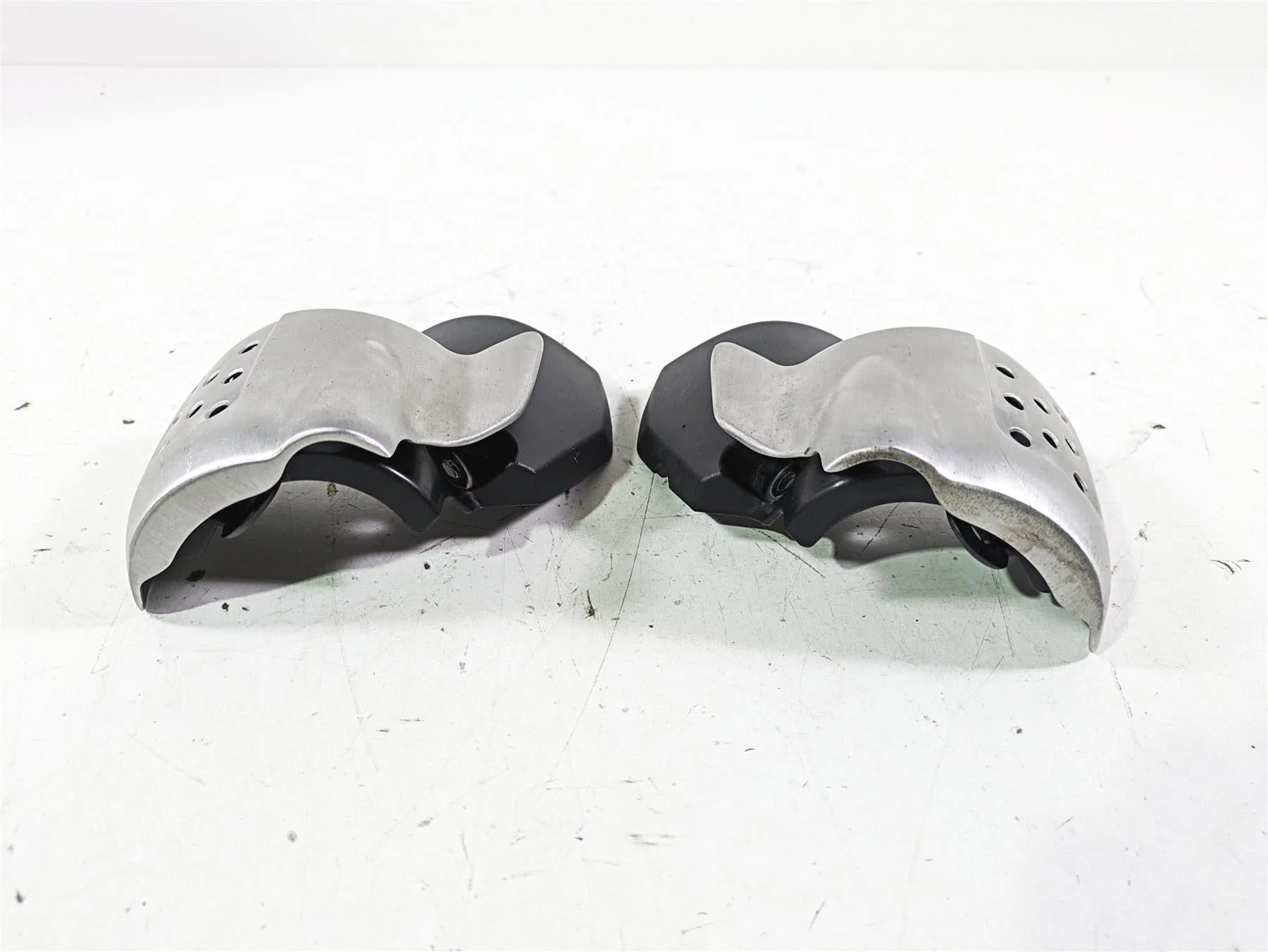 2020 Triumph Street Scrambler 900 Left Right Side Air Intake Cover Set T2302641 - Image 5