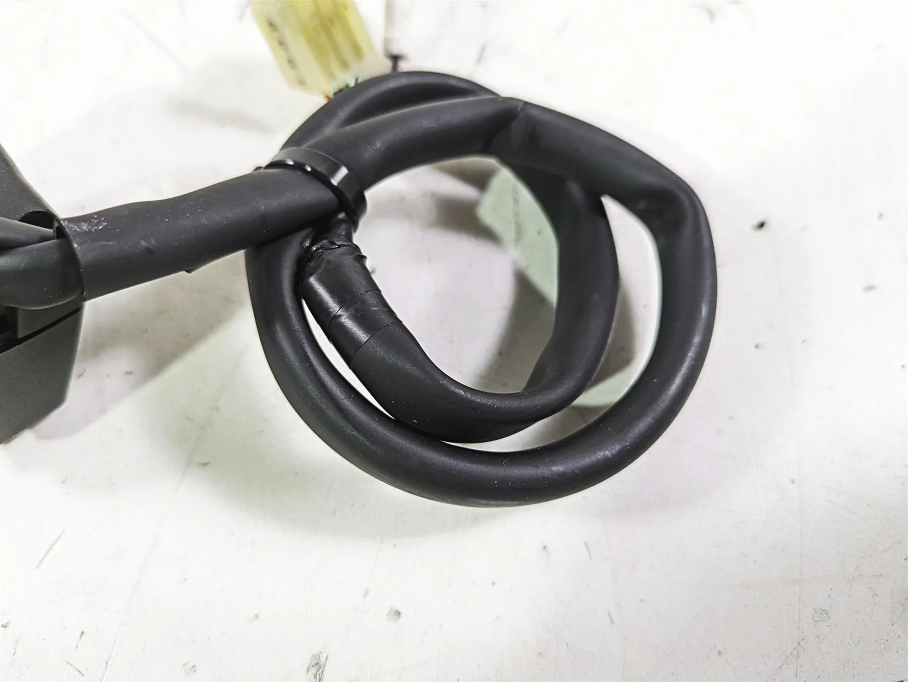 2020 Triumph Street Scrambler 900 Right Hand Control Switch T2041708 - Image 11