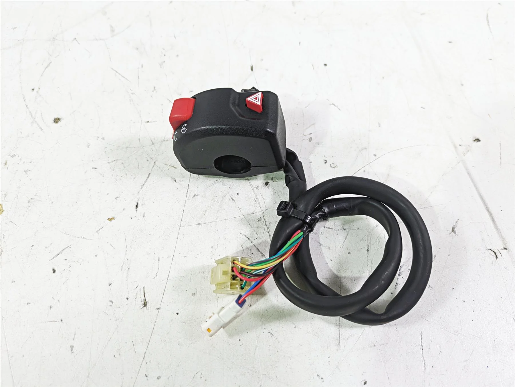 2020 Triumph Street Scrambler 900 Right Hand Control Switch T2041708 - Image 4