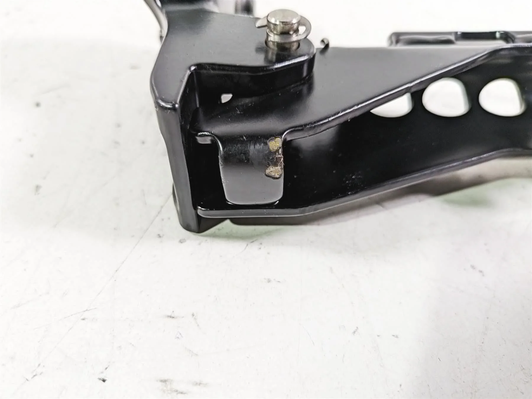 2020 Triumph Street Scrambler 900 Right Rider Footpeg Foot Peg T2081790 - Image 12