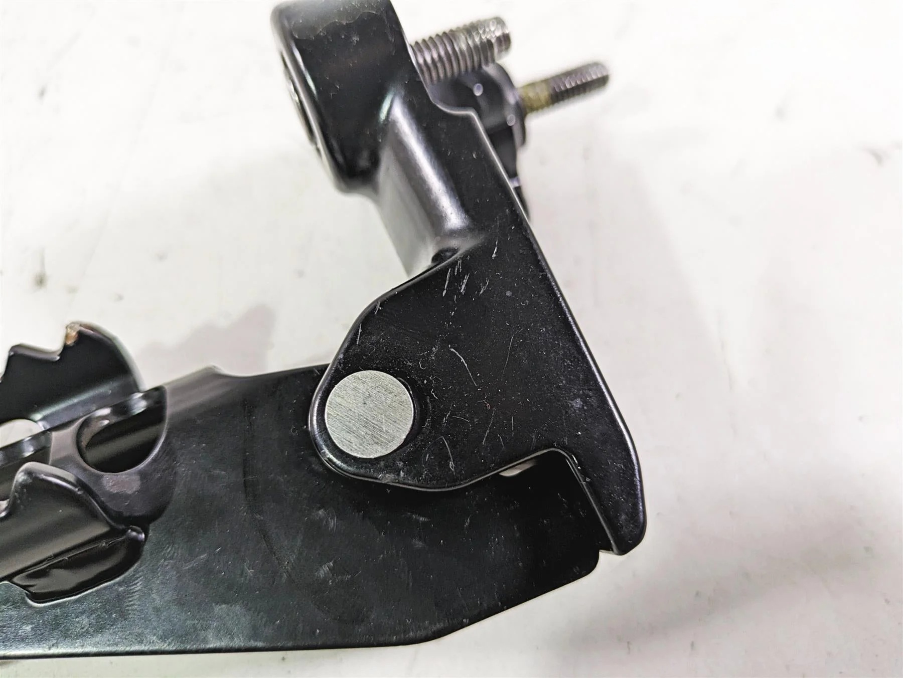 2020 Triumph Street Scrambler 900 Right Rider Footpeg Foot Peg T2081790 - Image 9