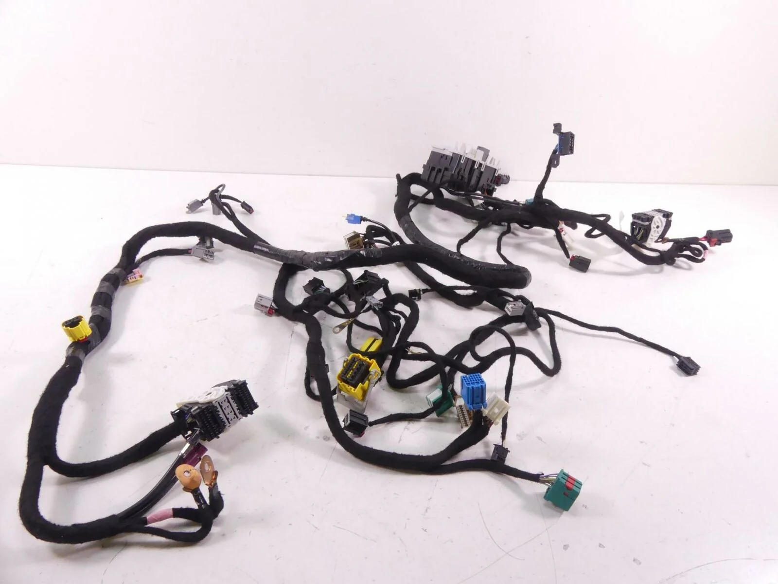 2020 Vanderhall Venice BlackJack Malibu Dash Wiring Harness Loom 84291842 - Image 2