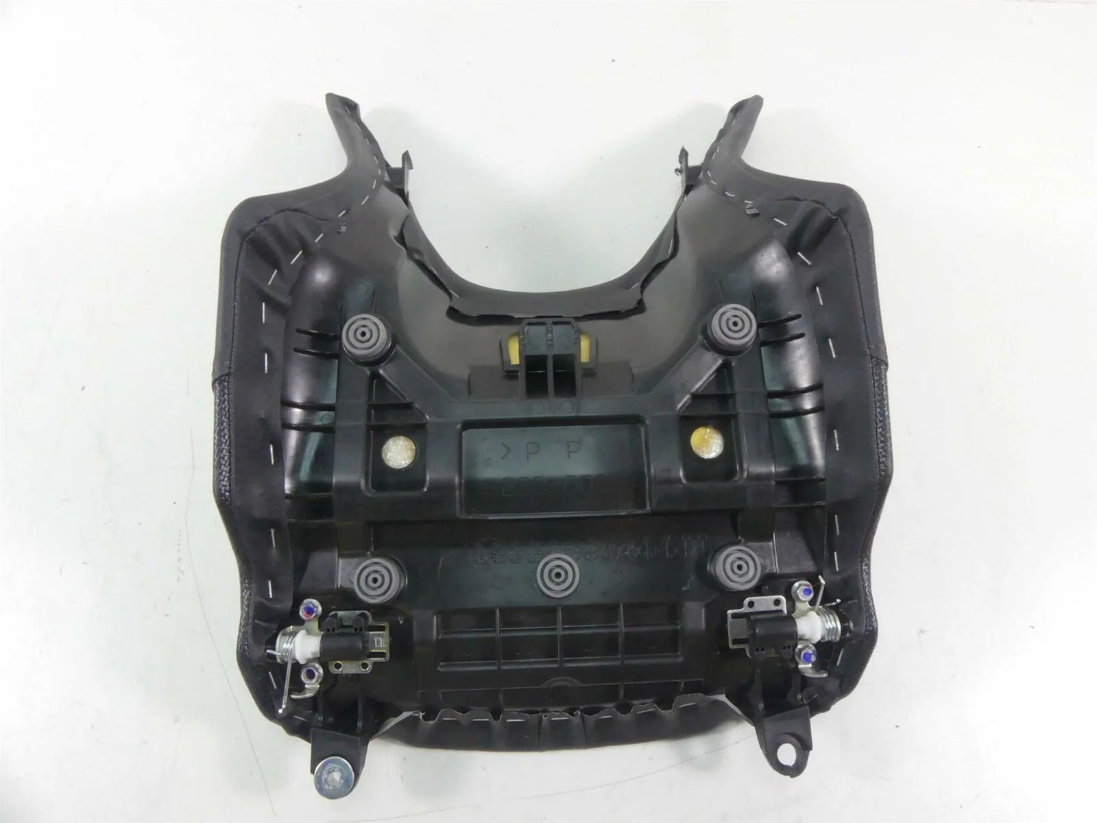 2020 Yamaha VMX17 1700 Front Drive Rider Saddle Seat - Read 2S3-24710-10-00 - Image 6