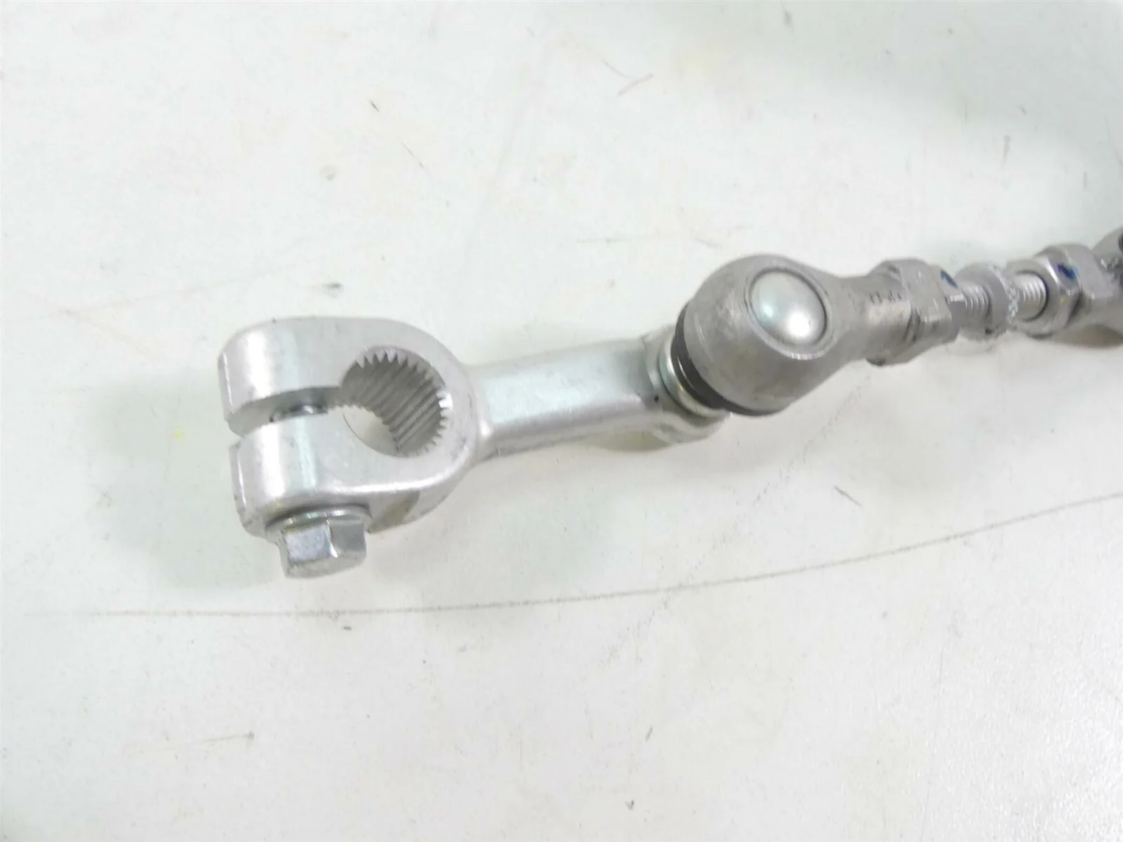 2020 Yamaha VMX17 1700 Left Footpeg Foot Peg + Gear Shifter Set 2S3-27442-10-00 - Image 4