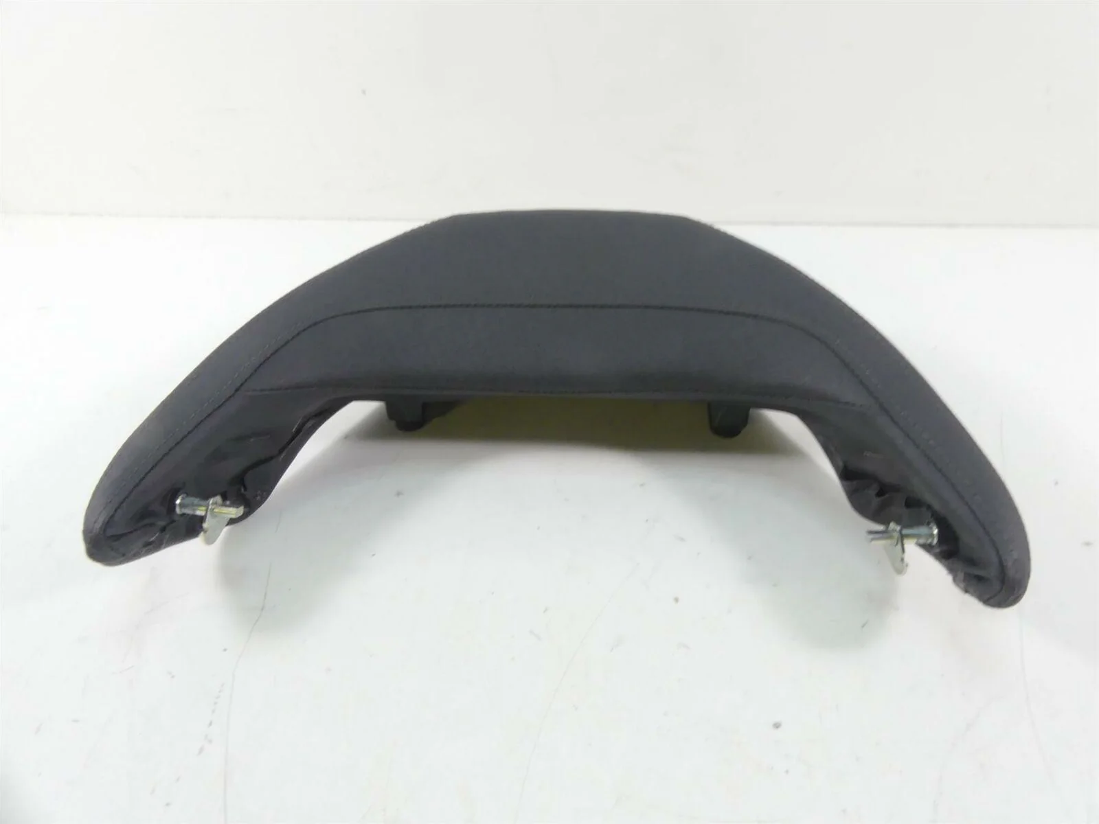 2020 Yamaha VMX17 1700 Middle Mid Seat Saddle Section Backrest 2S3-24790-10-00 - Image 2