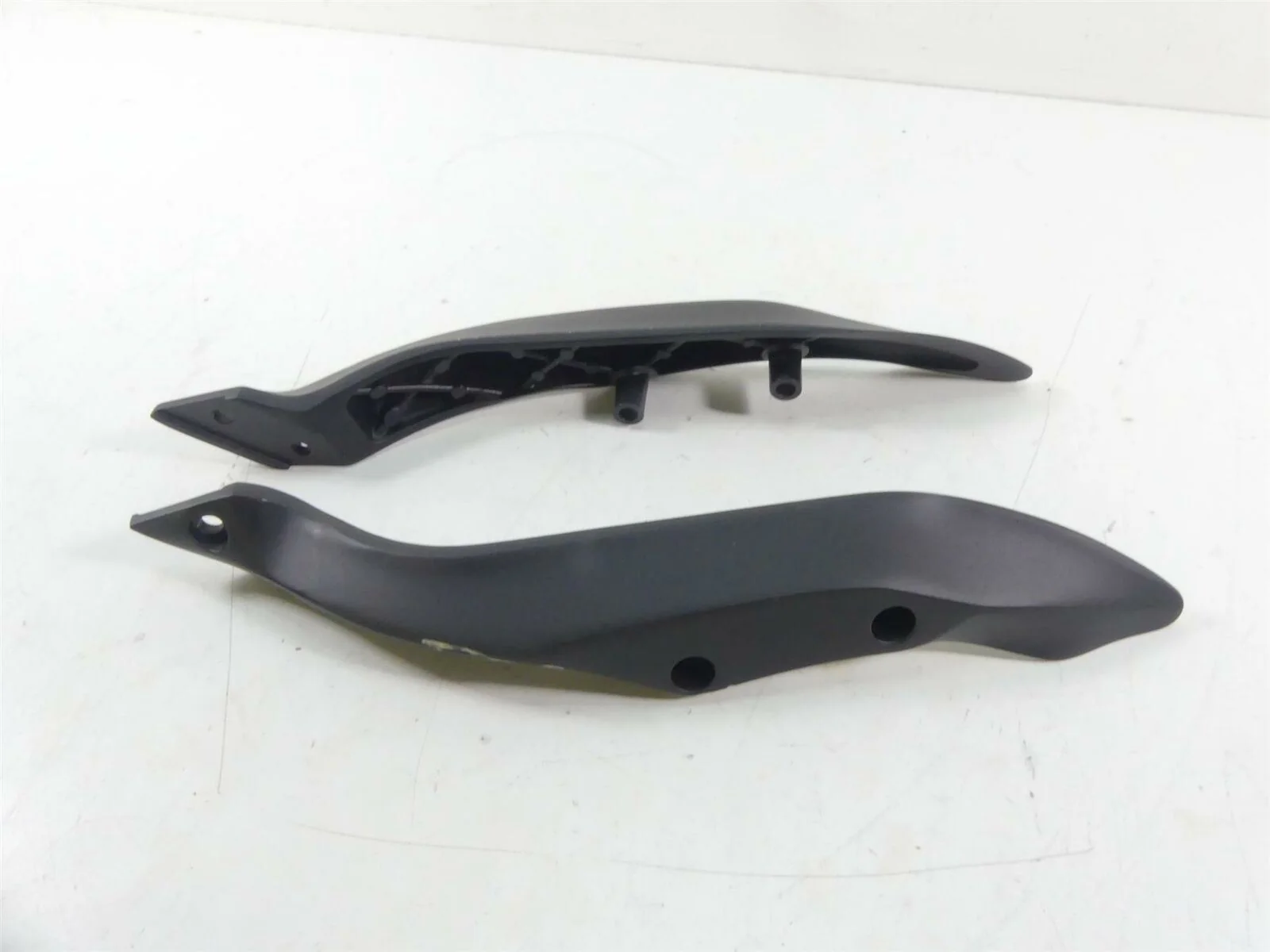 2020 Yamaha VMX17 1700 Rear Fender Struts Support Brackets Set  2S3-2161A-10-00