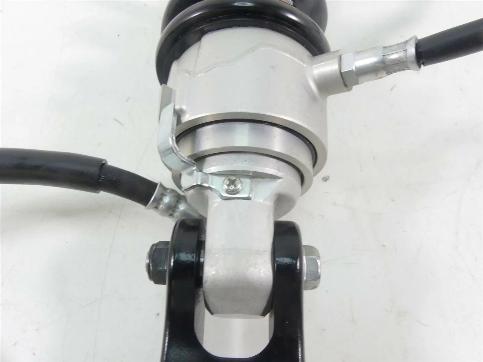 2020 Yamaha VMX17 1700 Straight Rear Suspension Shock Damper 2CE-22210-00-00 - Image 4