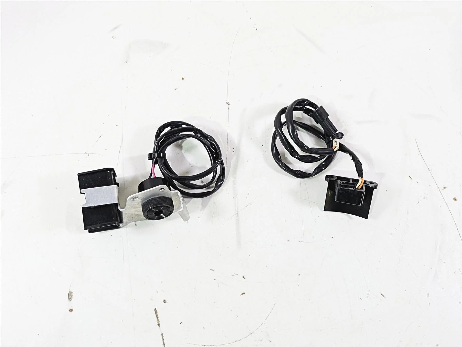 2020 Yamaha Waverunner VX1050 Deluxe Buzzer & Magnet Sensor F1S-68341-00-00 - Image 4